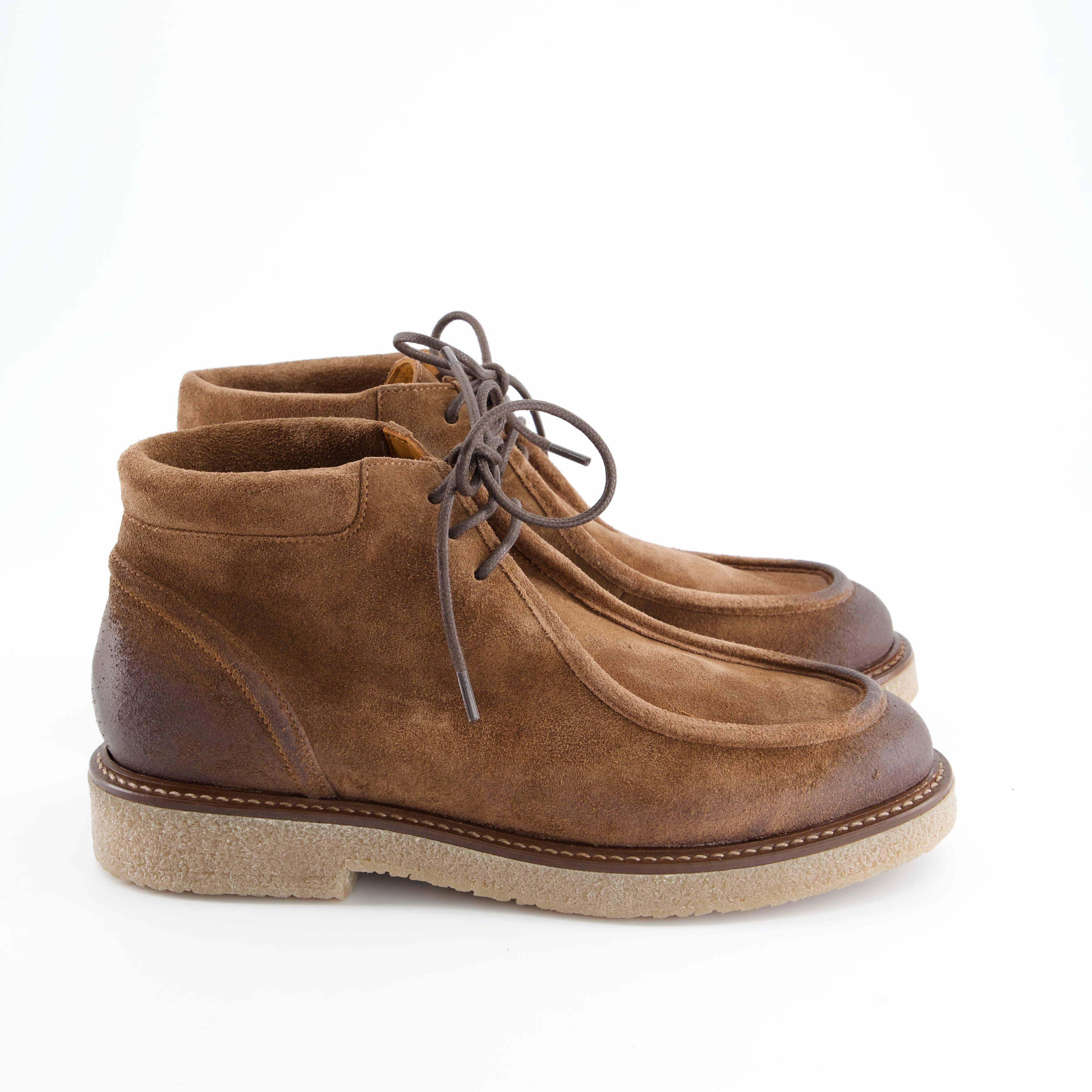 Schnürschuhe