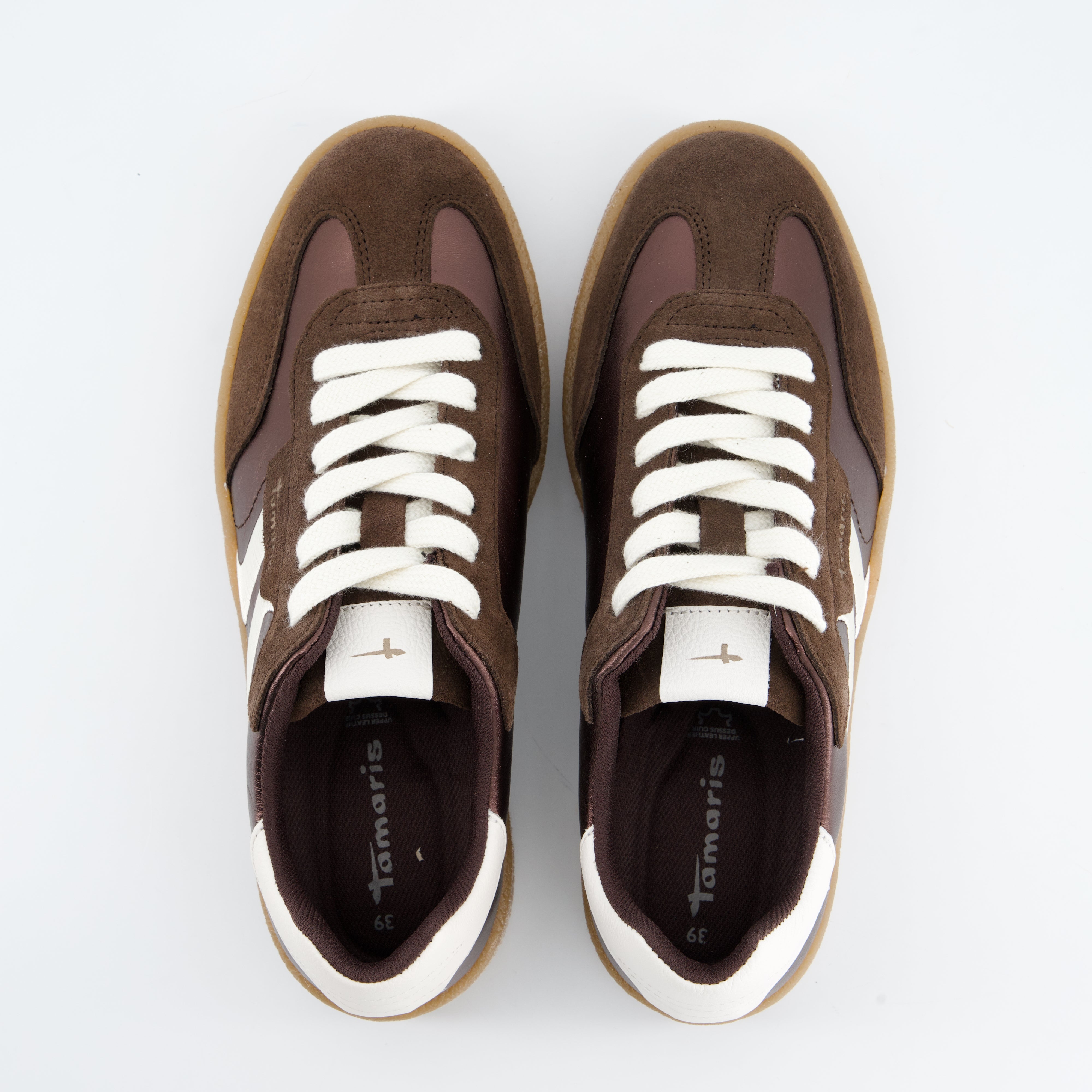 Schnürschuhe