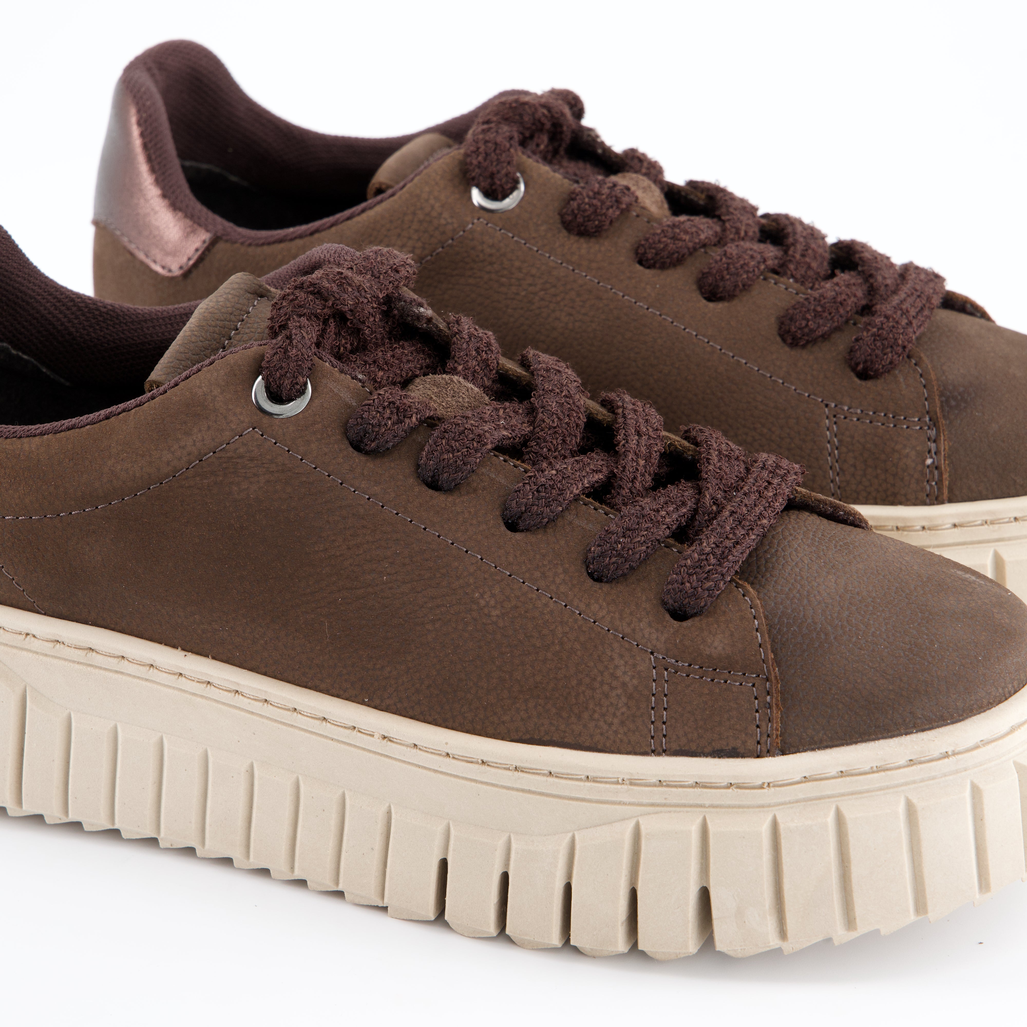 Schnürschuhe
