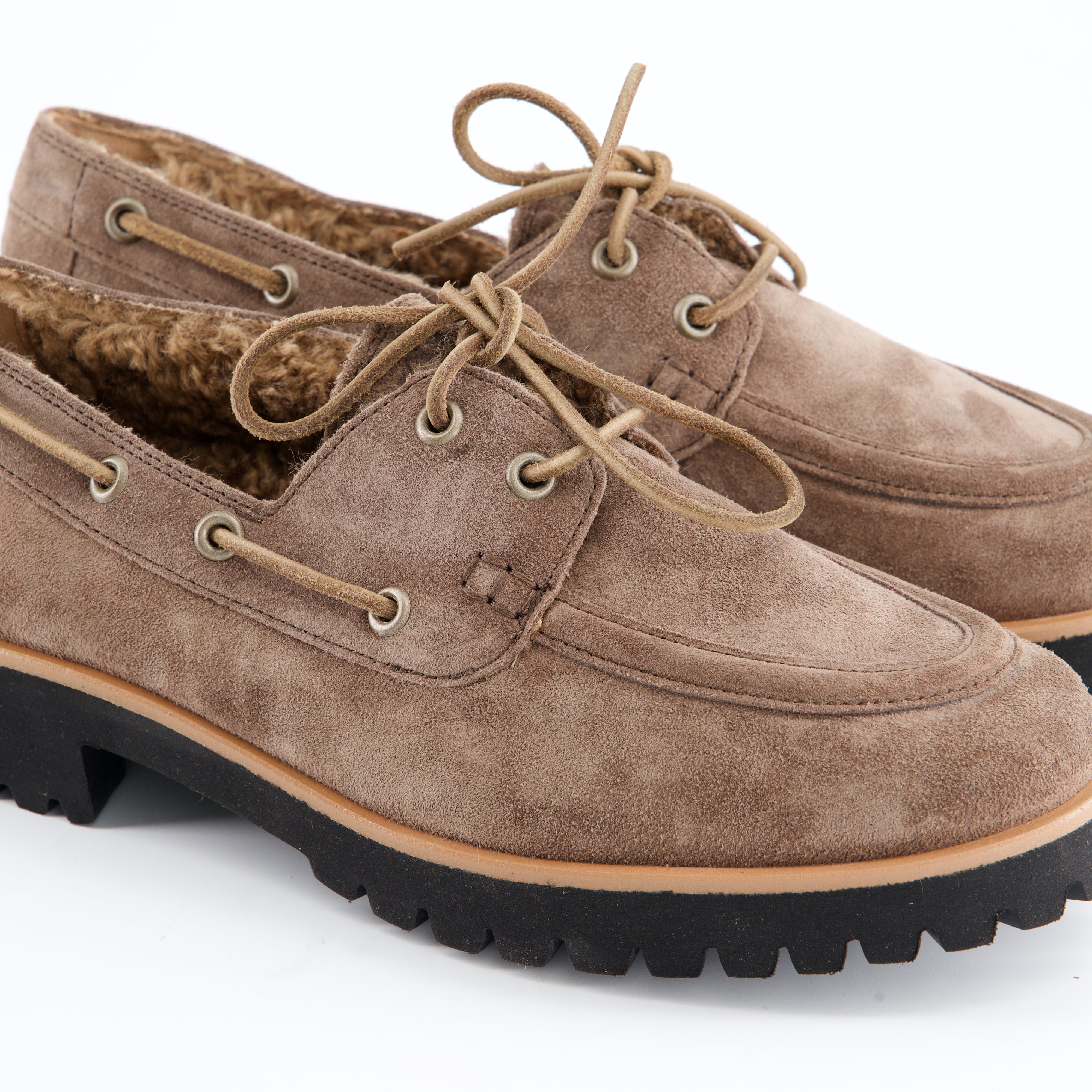 Schnürschuhe