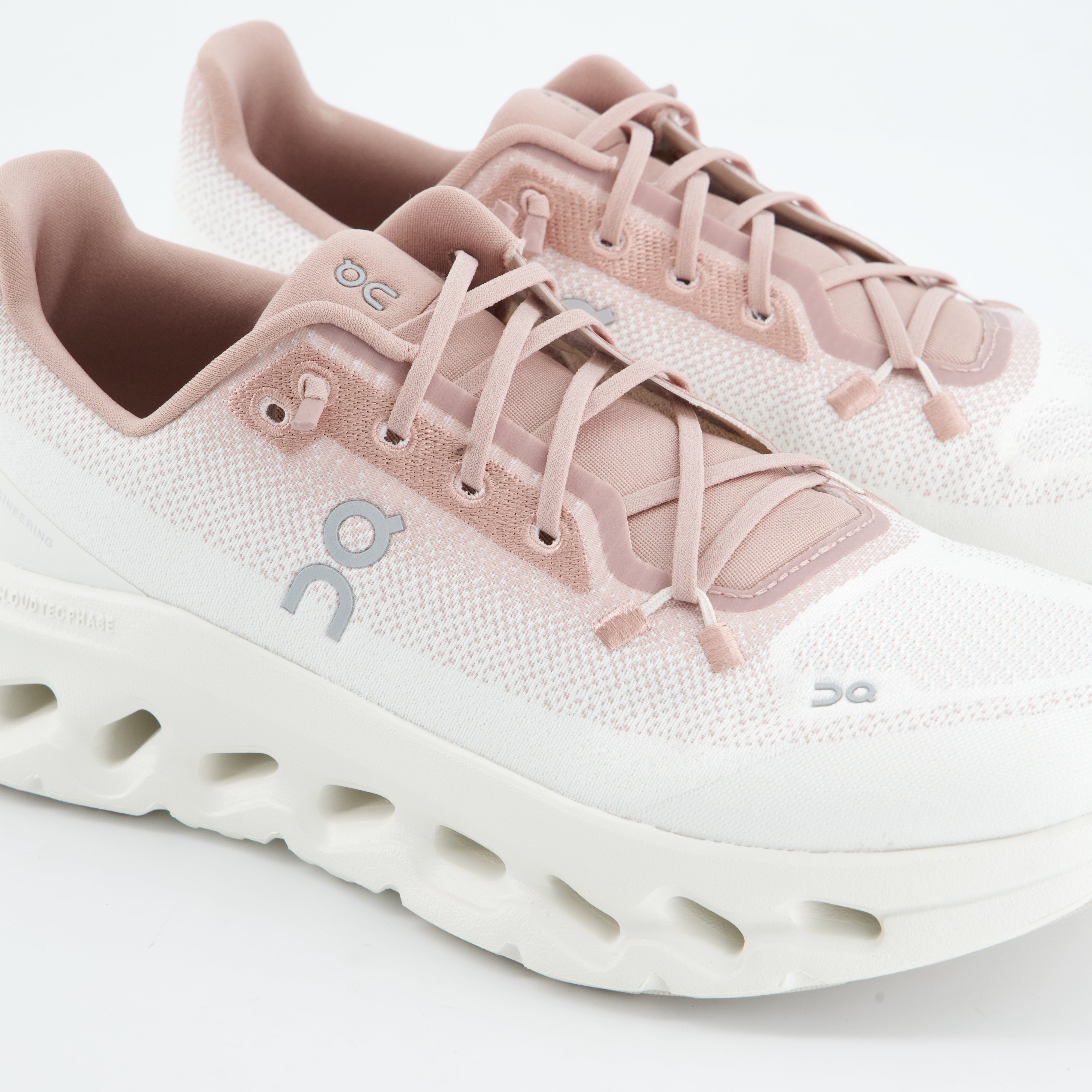 Sneaker Cloudtilt