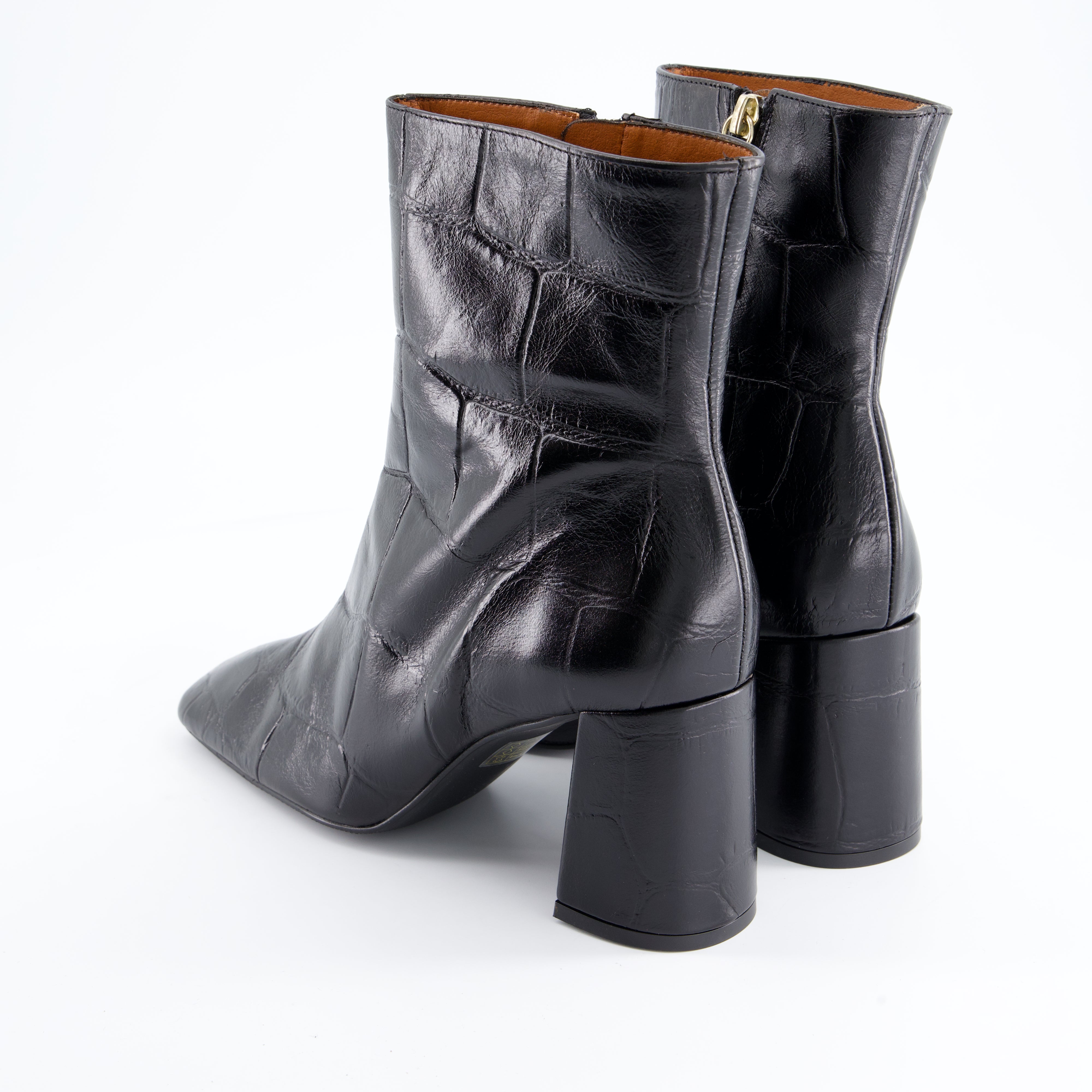 Stiefelette