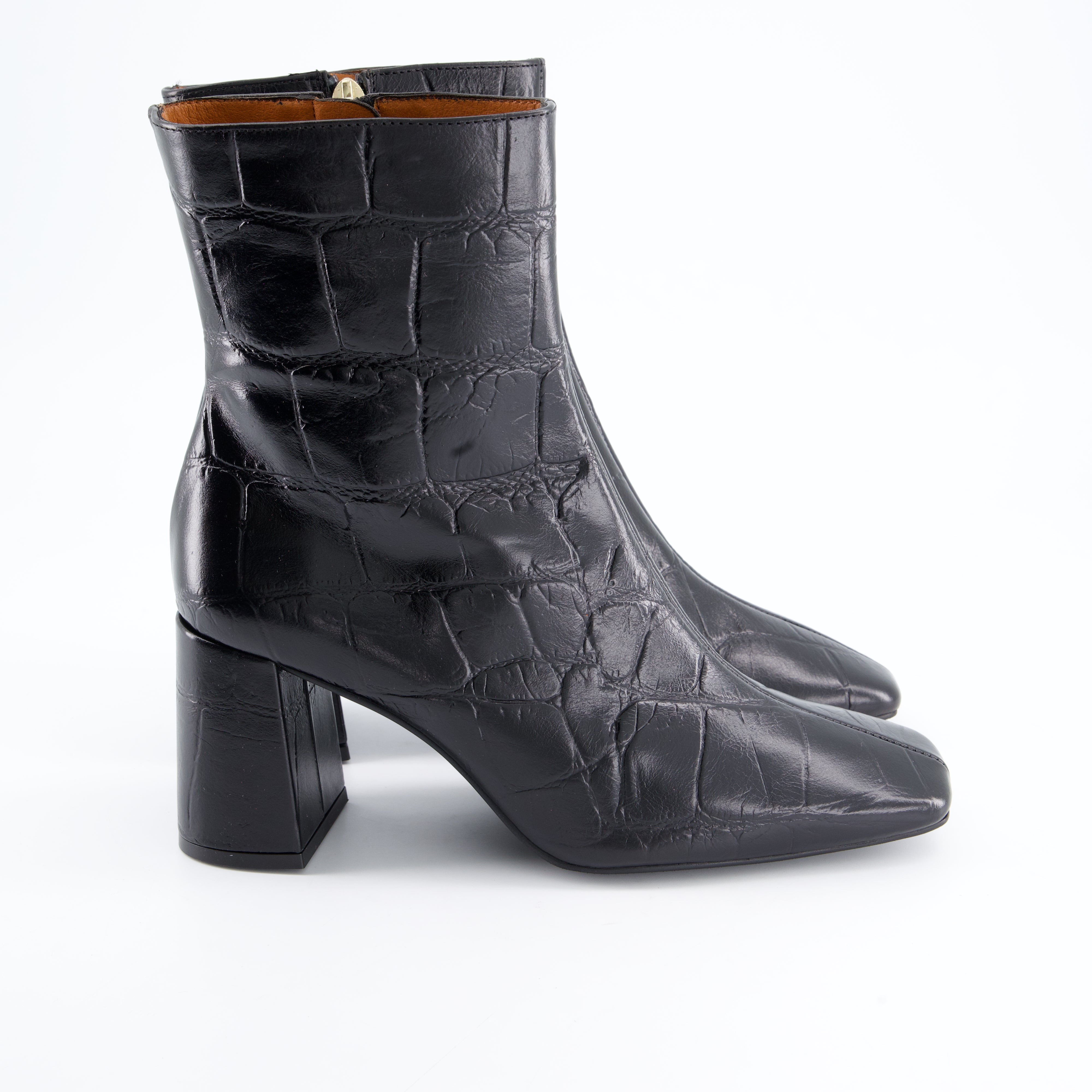 Stiefelette