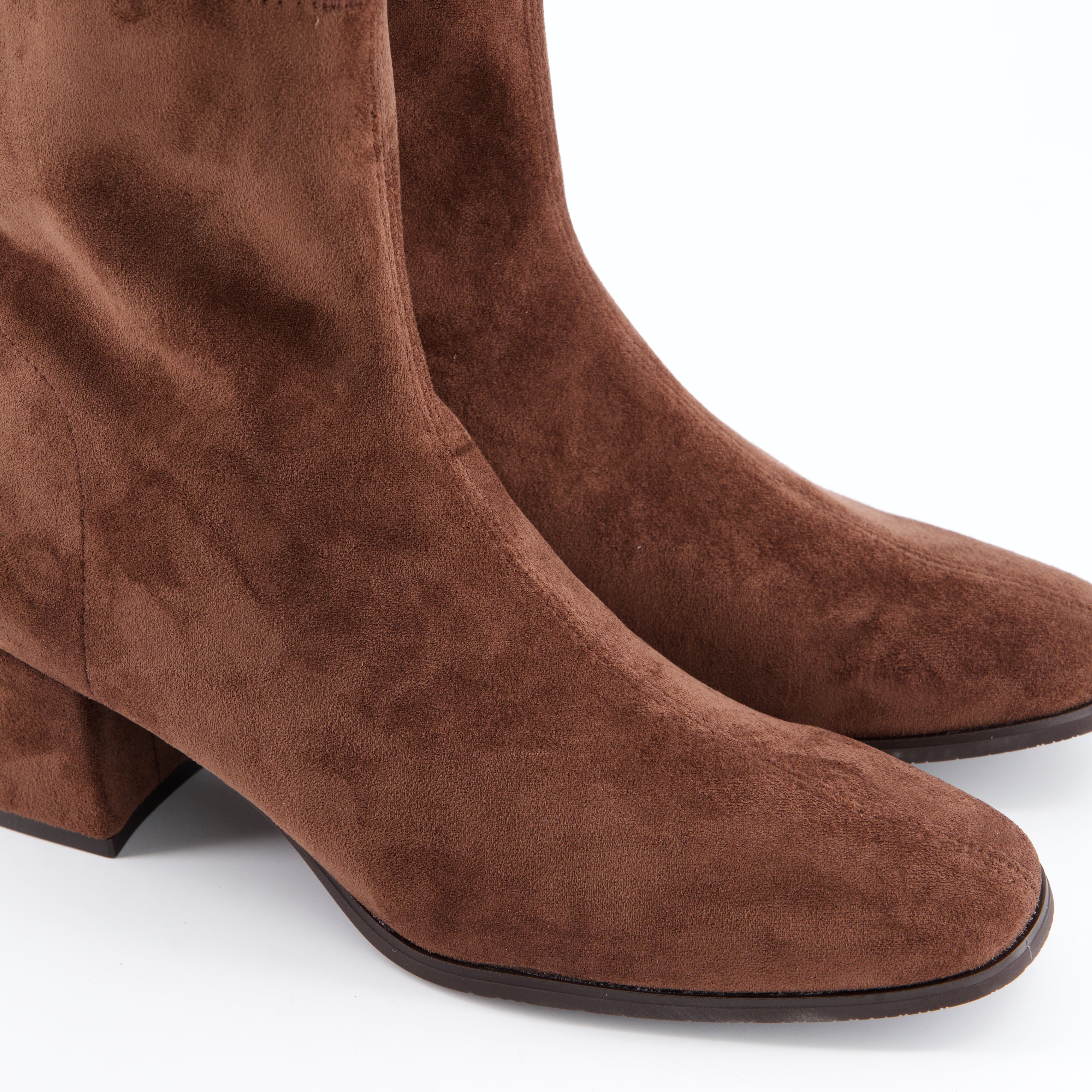 Stiefelette