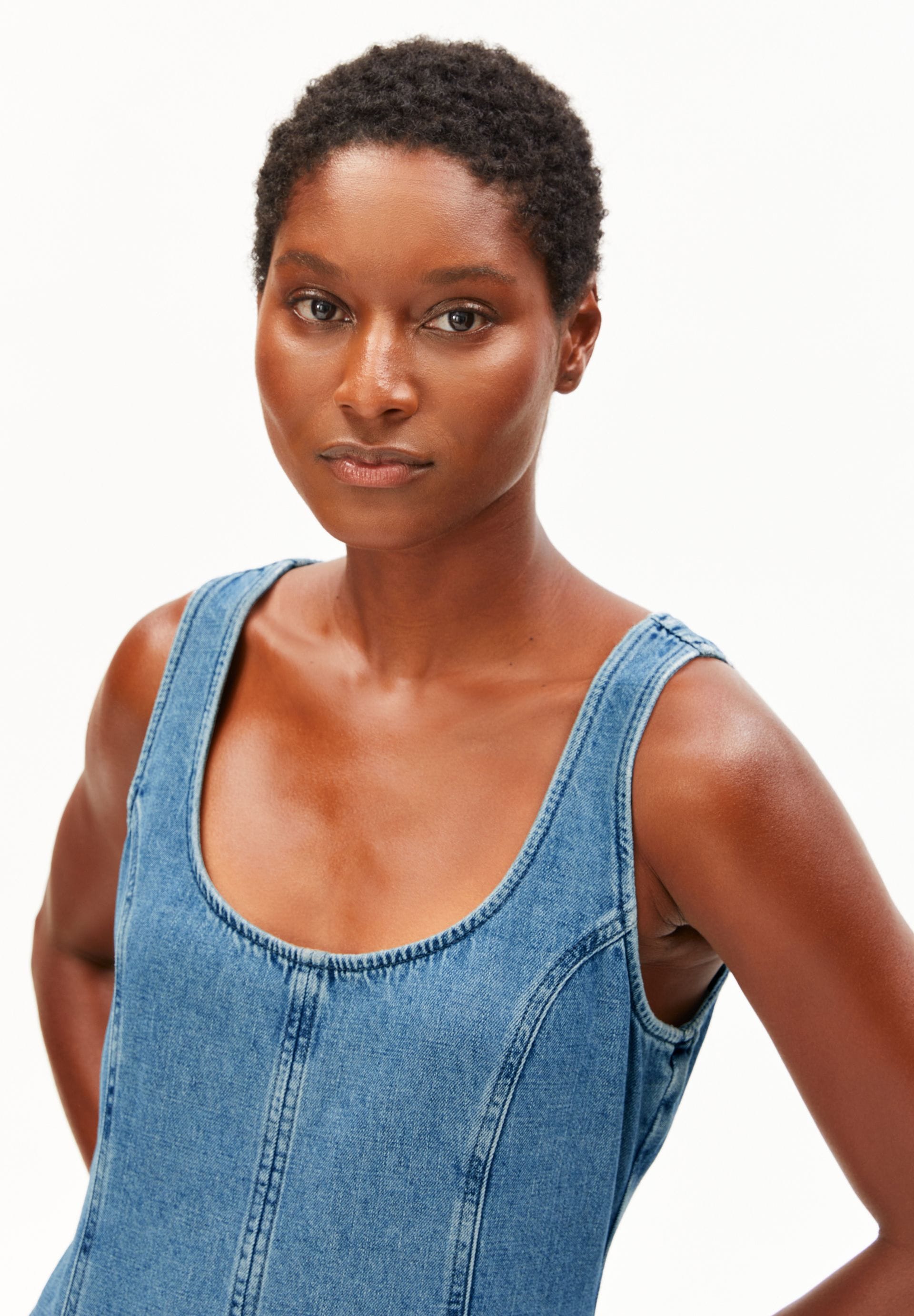 ARMEDANGELS Bekleidung Damen - Kleid Kleid Denim Midi Dress