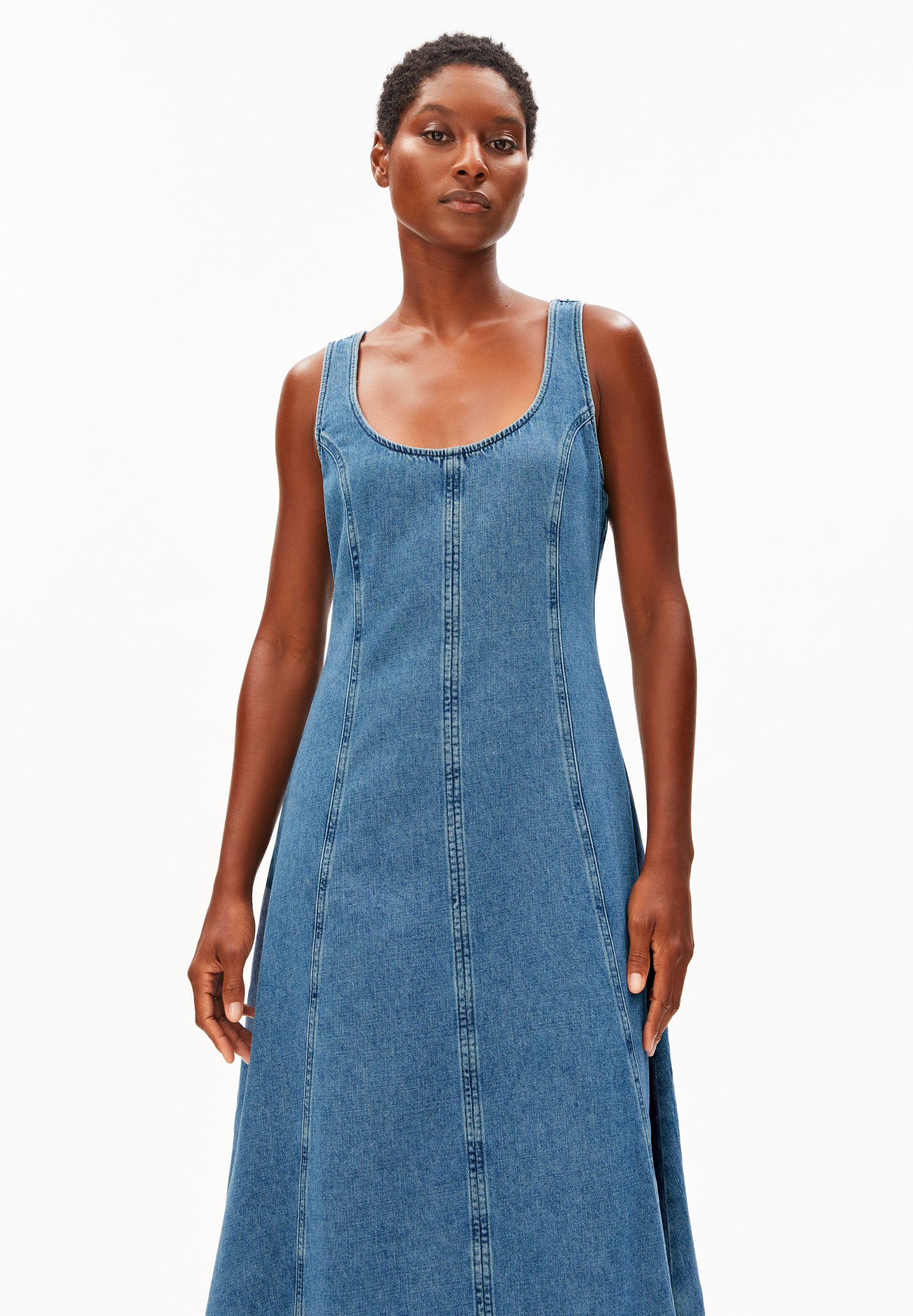 ARMEDANGELS Bekleidung Damen - Kleid Kleid Denim Midi Dress