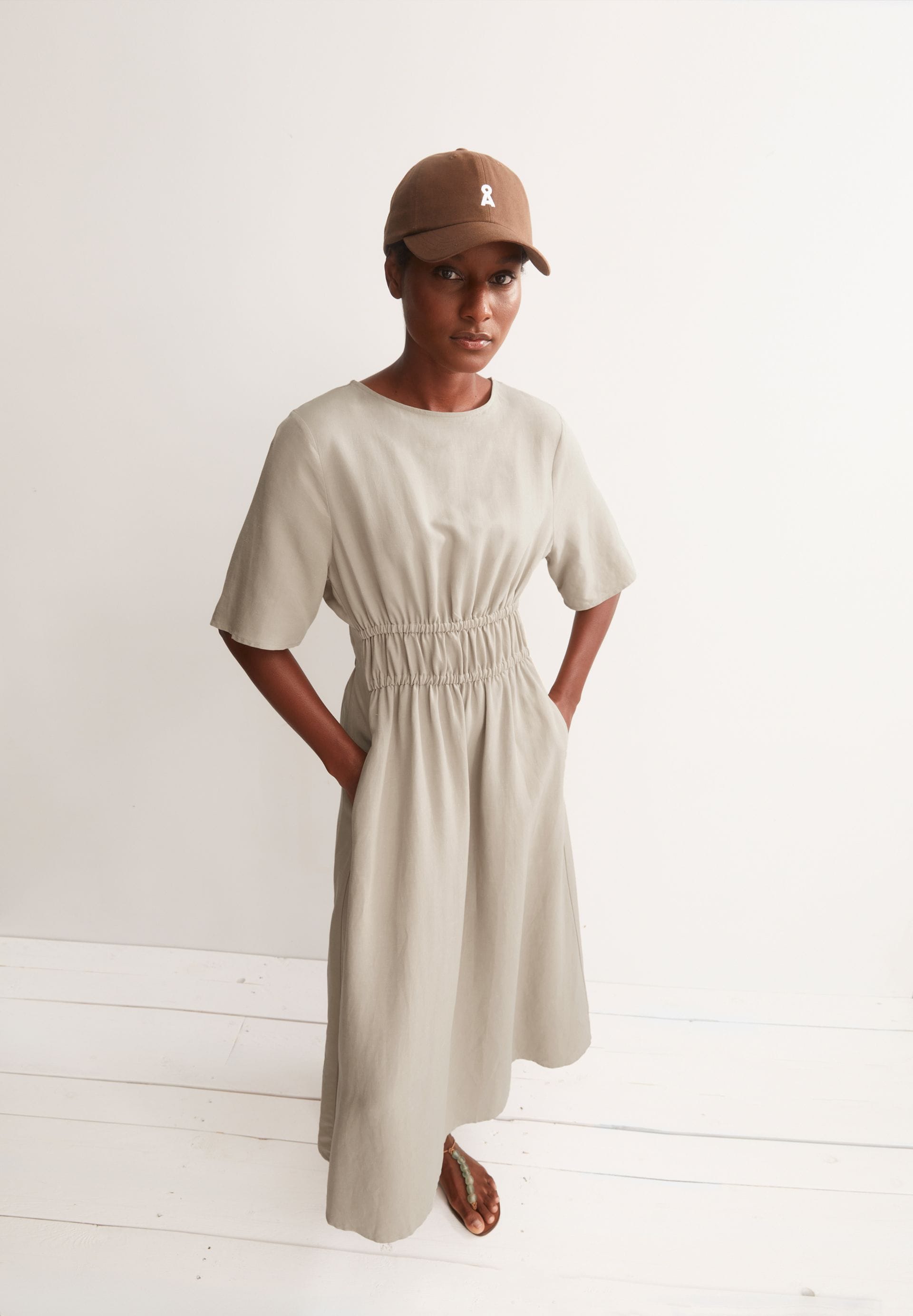 ARMEDANGELS Bekleidung Damen - Kleid Kleid Linen Blend Gathered Dress