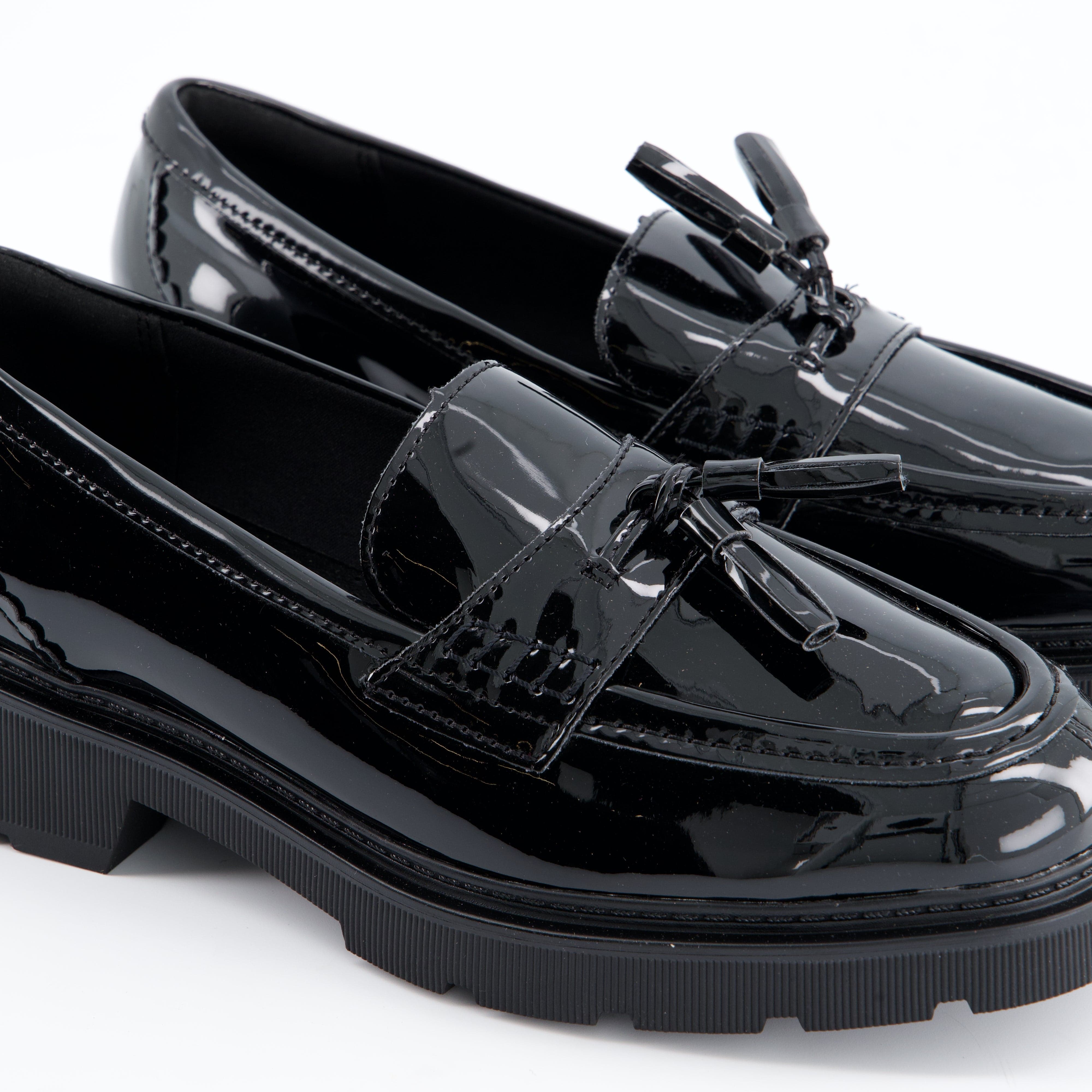 CLARKS Damenschuhe - Slipper/Mokassins Slipper/Mokassins Lauryl Tassel