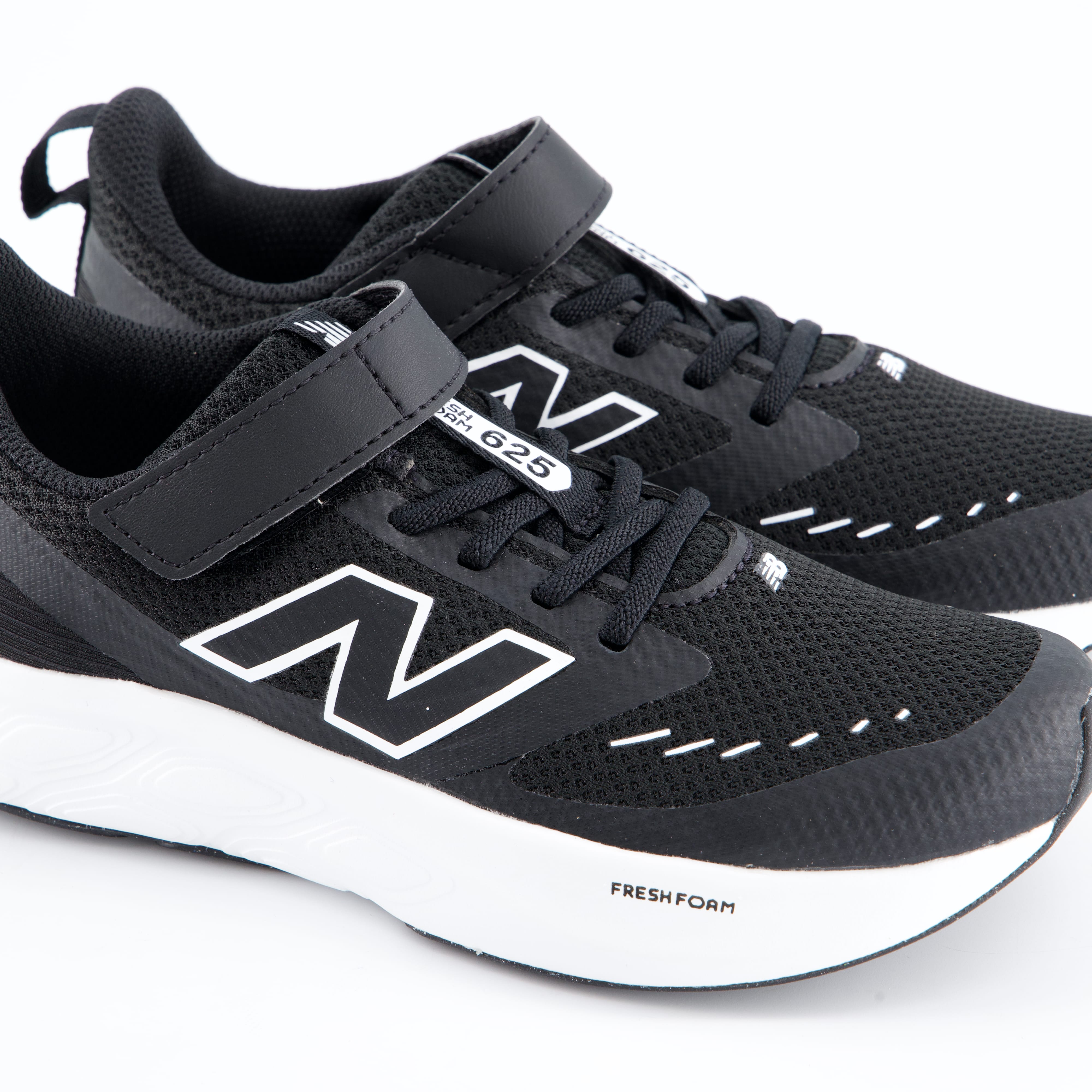 NEW BALANCE Burschenschuhe - Halbschuh Halbschuh 625 Fresh Foam