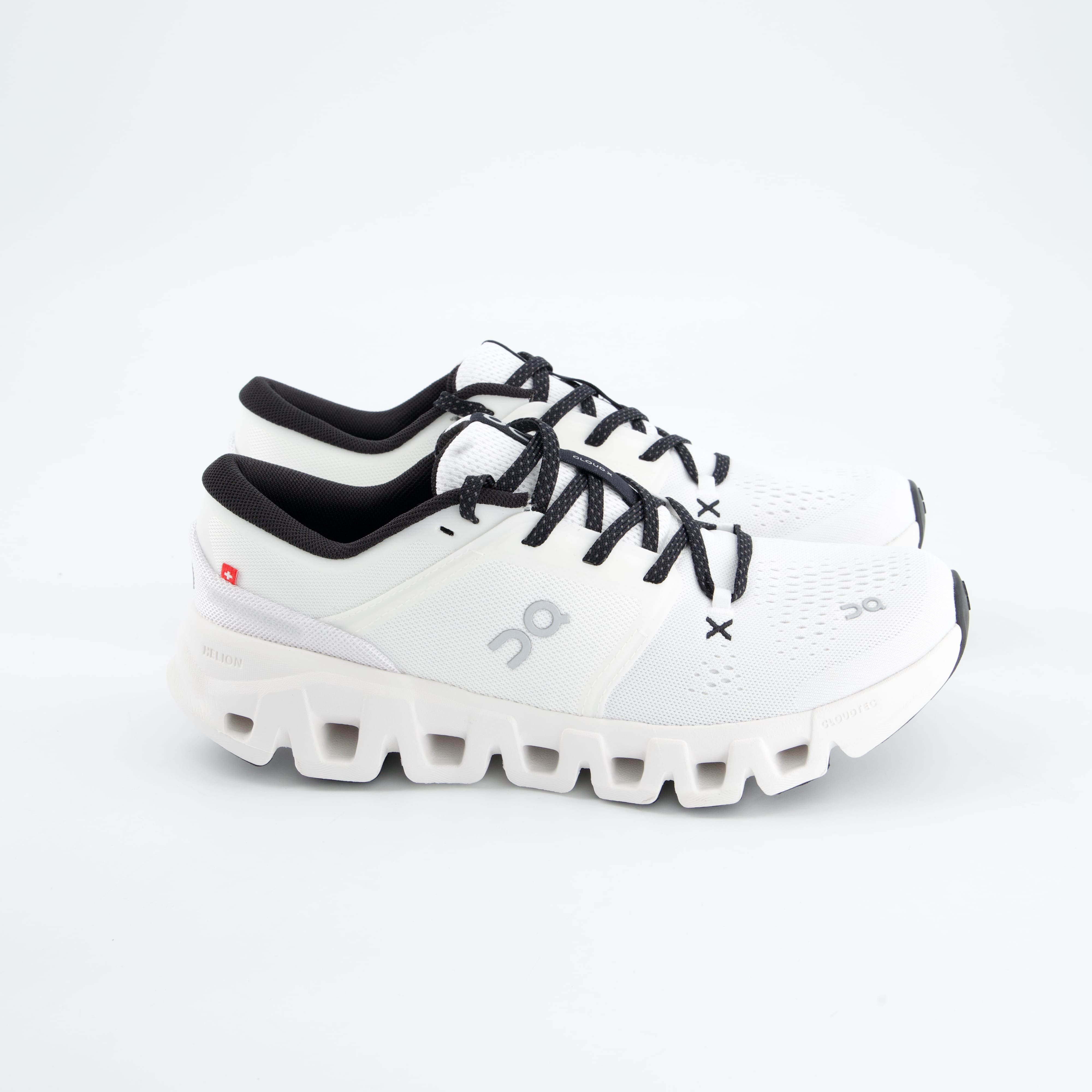 ON Damenschuhe - Laufschuhe Laufschuhe Cloud X 5