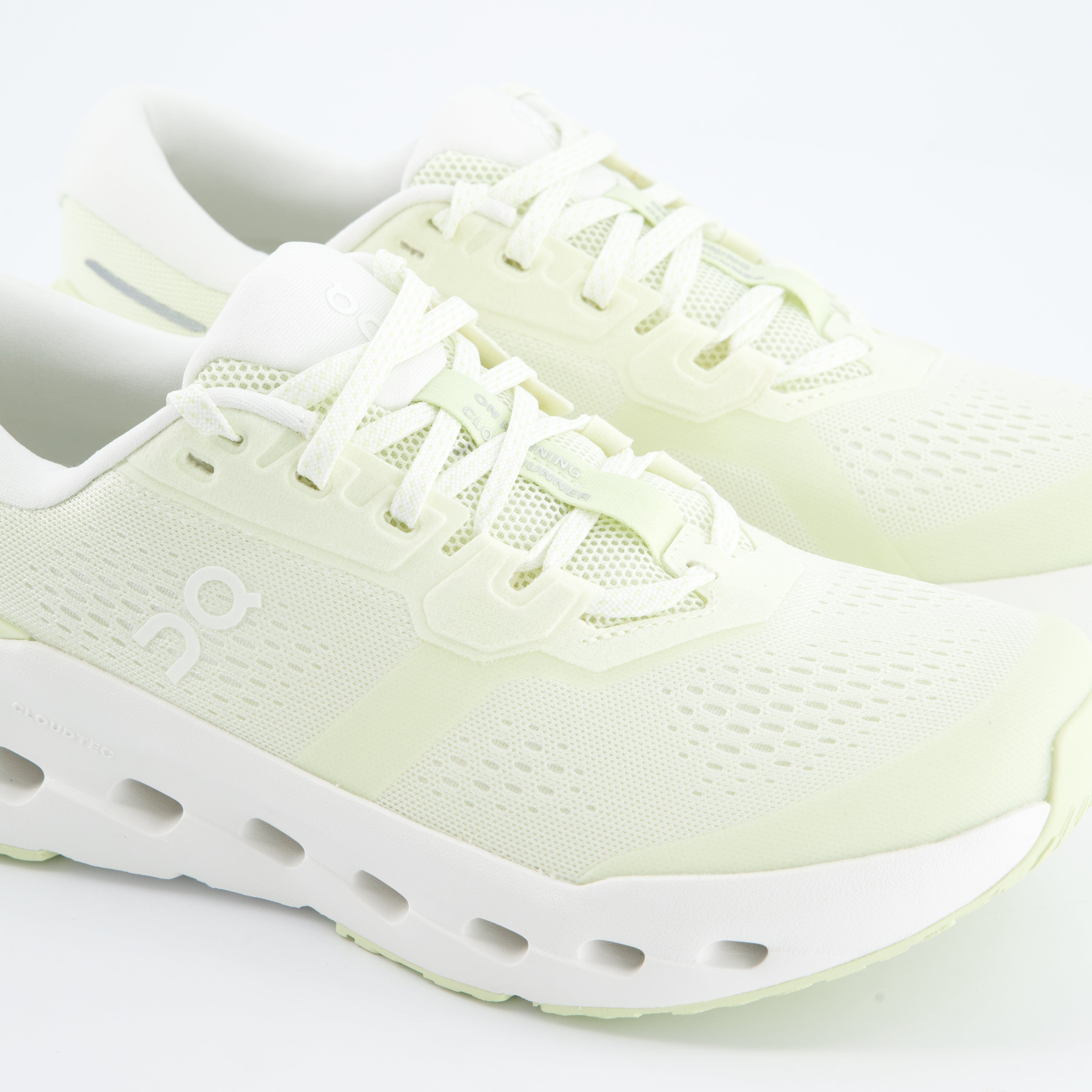 ON Damenschuhe - Laufschuhe Laufschuhe Cloudrunner 3