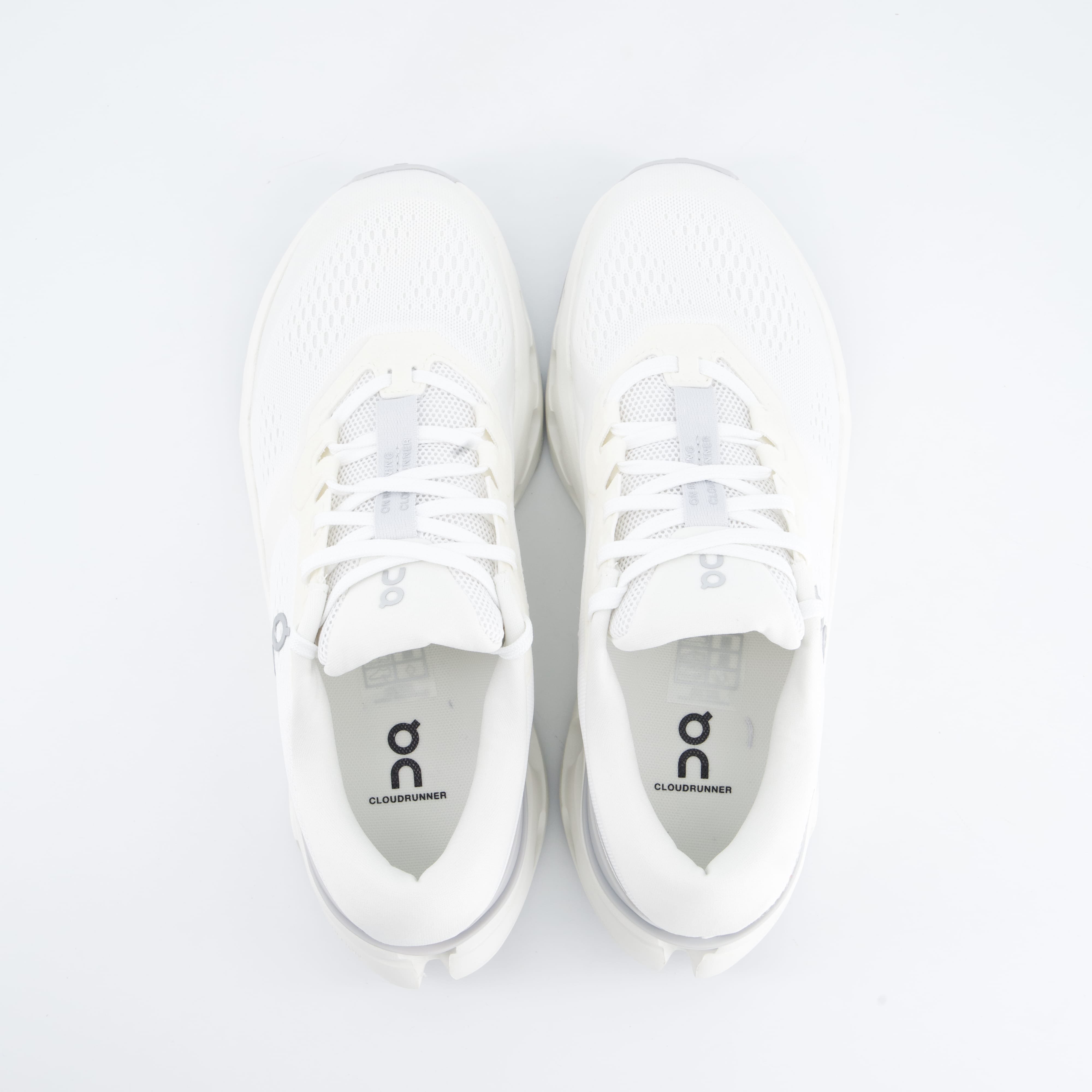 ON Damenschuhe - Laufschuhe Laufschuhe Cloudrunner 3