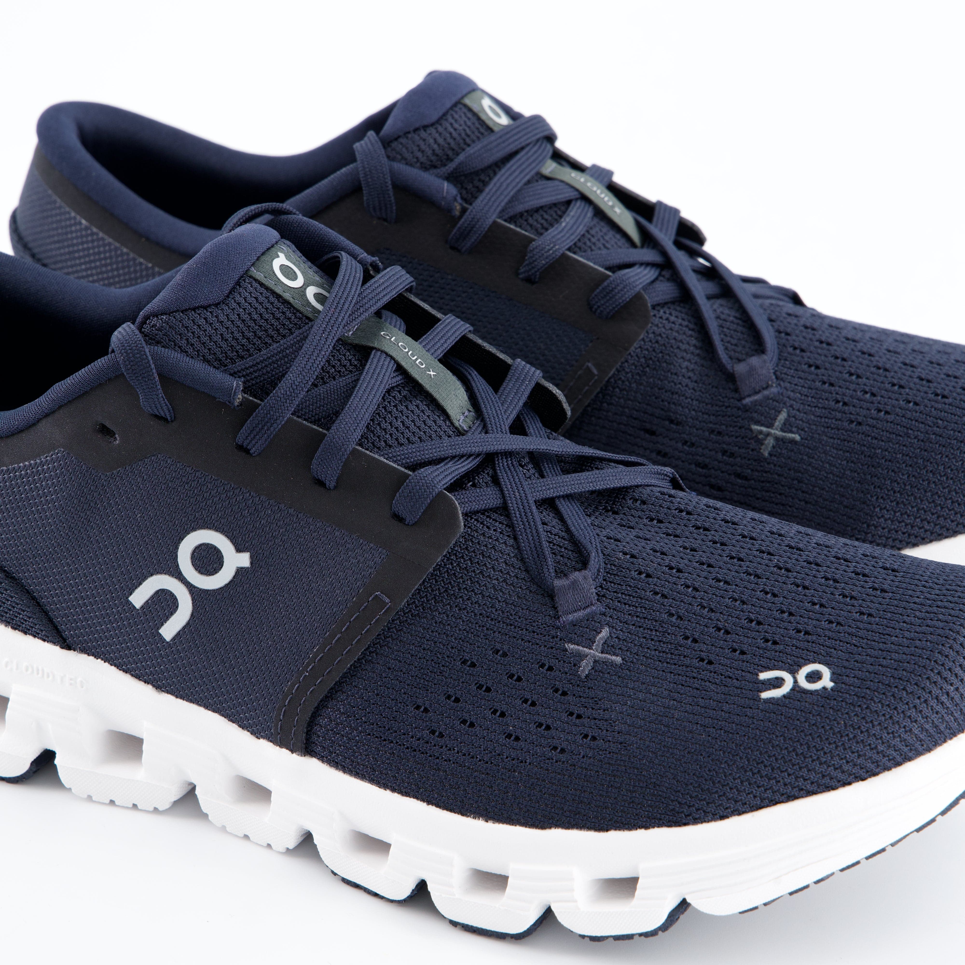 ON Herrenschuh - Laufschuhe Laufschuhe Cloud X 4