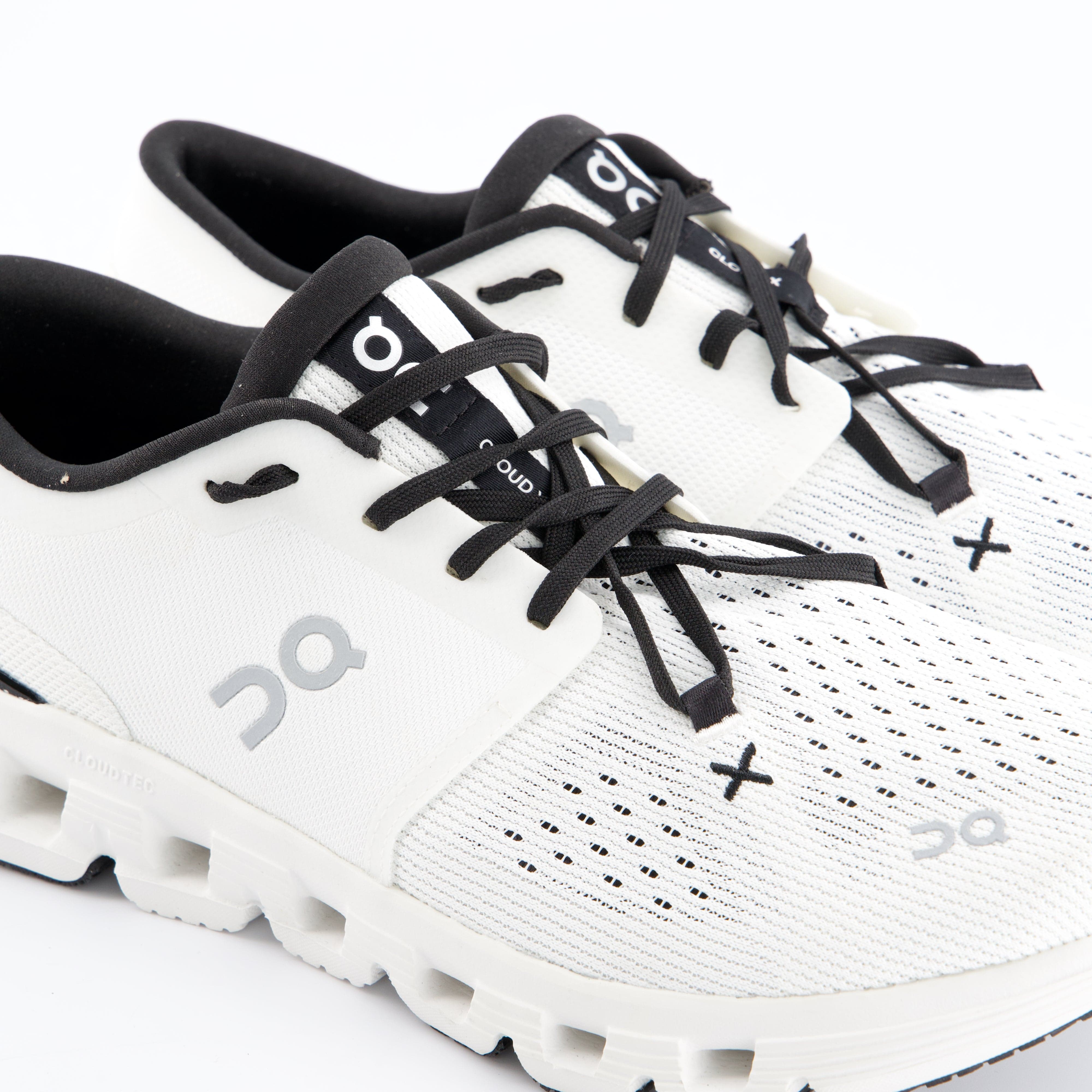 ON Herrenschuh - Laufschuhe, Laufschuhe Cloud X 4