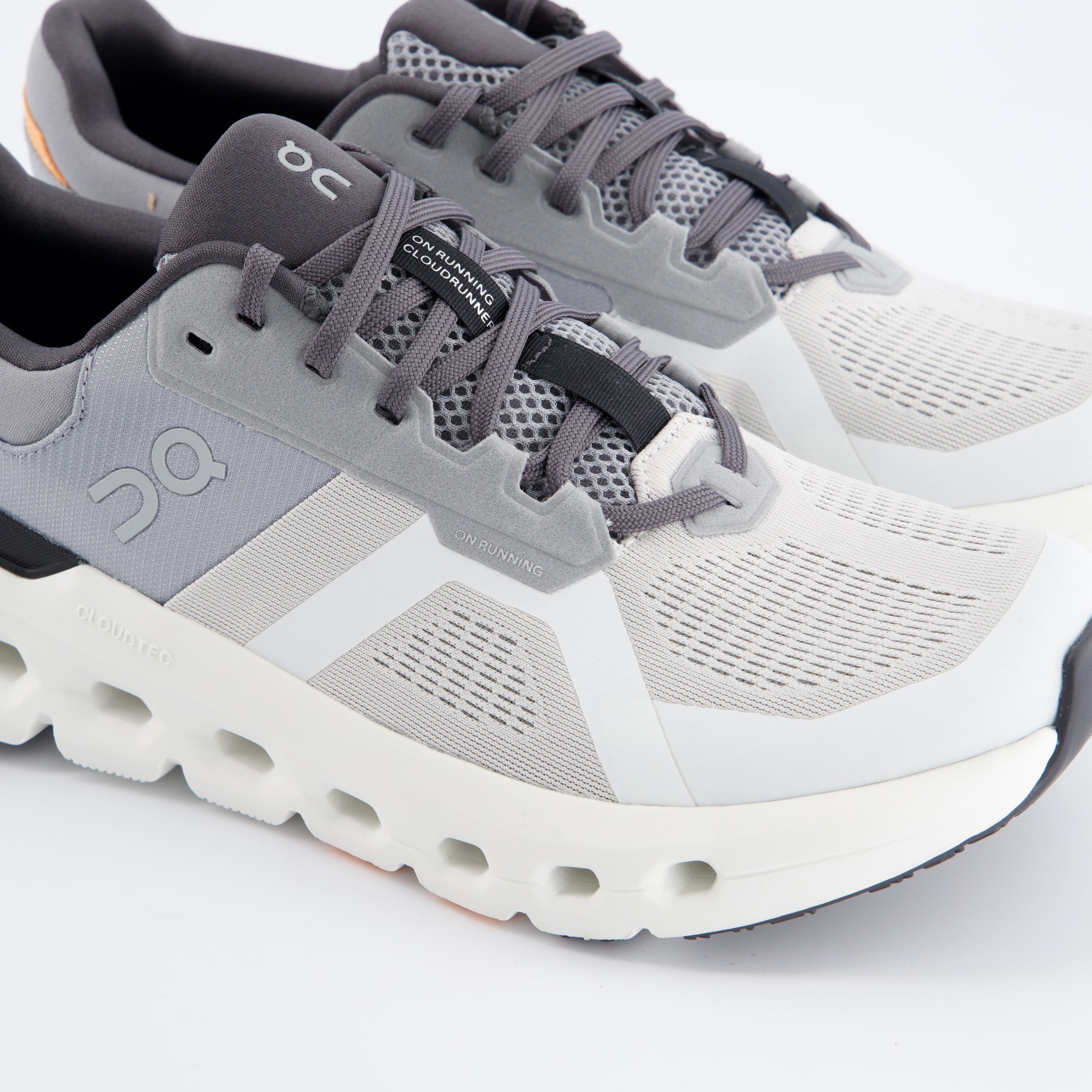 ON Herrenschuh - Laufschuhe Laufschuhe Cloudrunner 2
