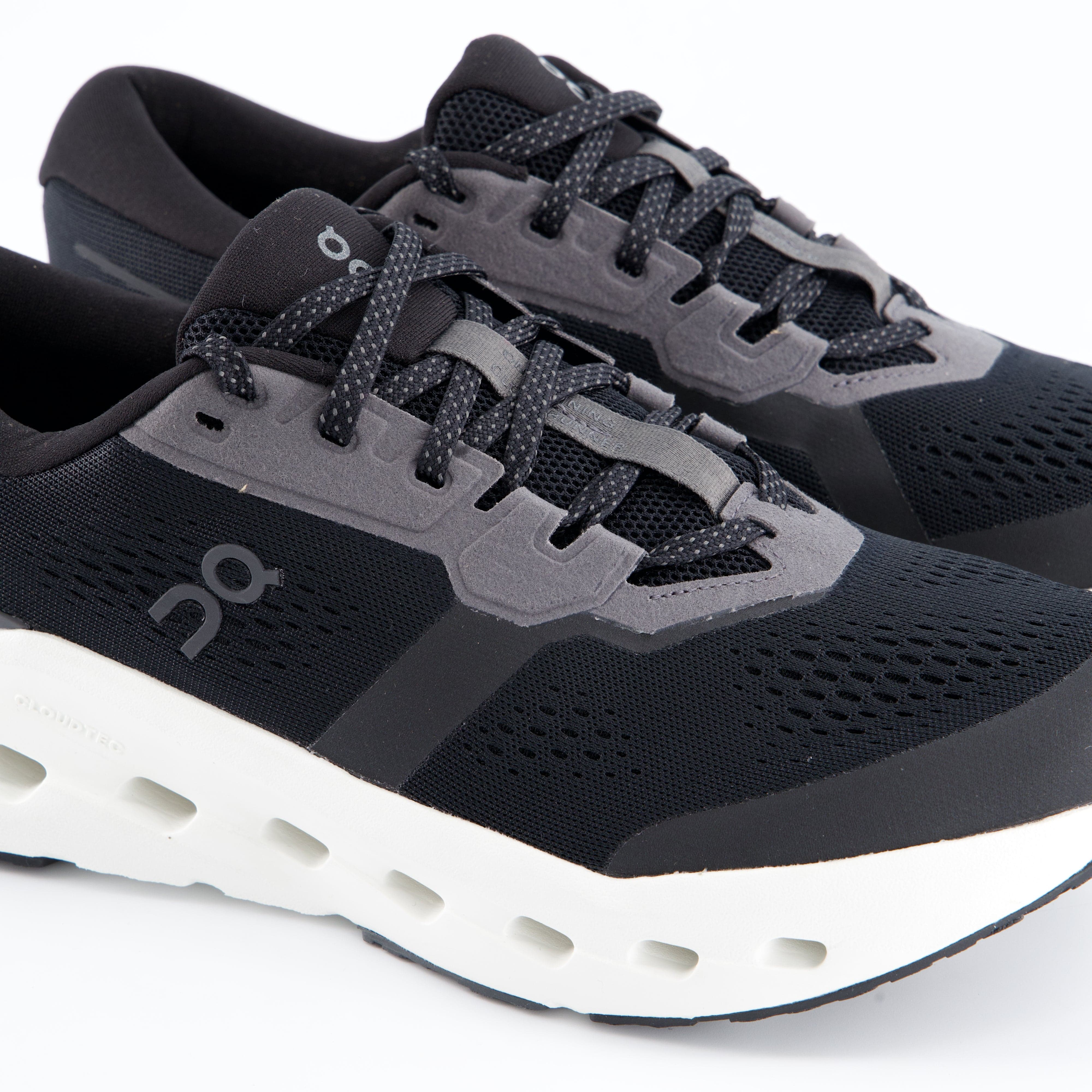 ON Herrenschuh - Laufschuhe Laufschuhe Cloudrunner 3