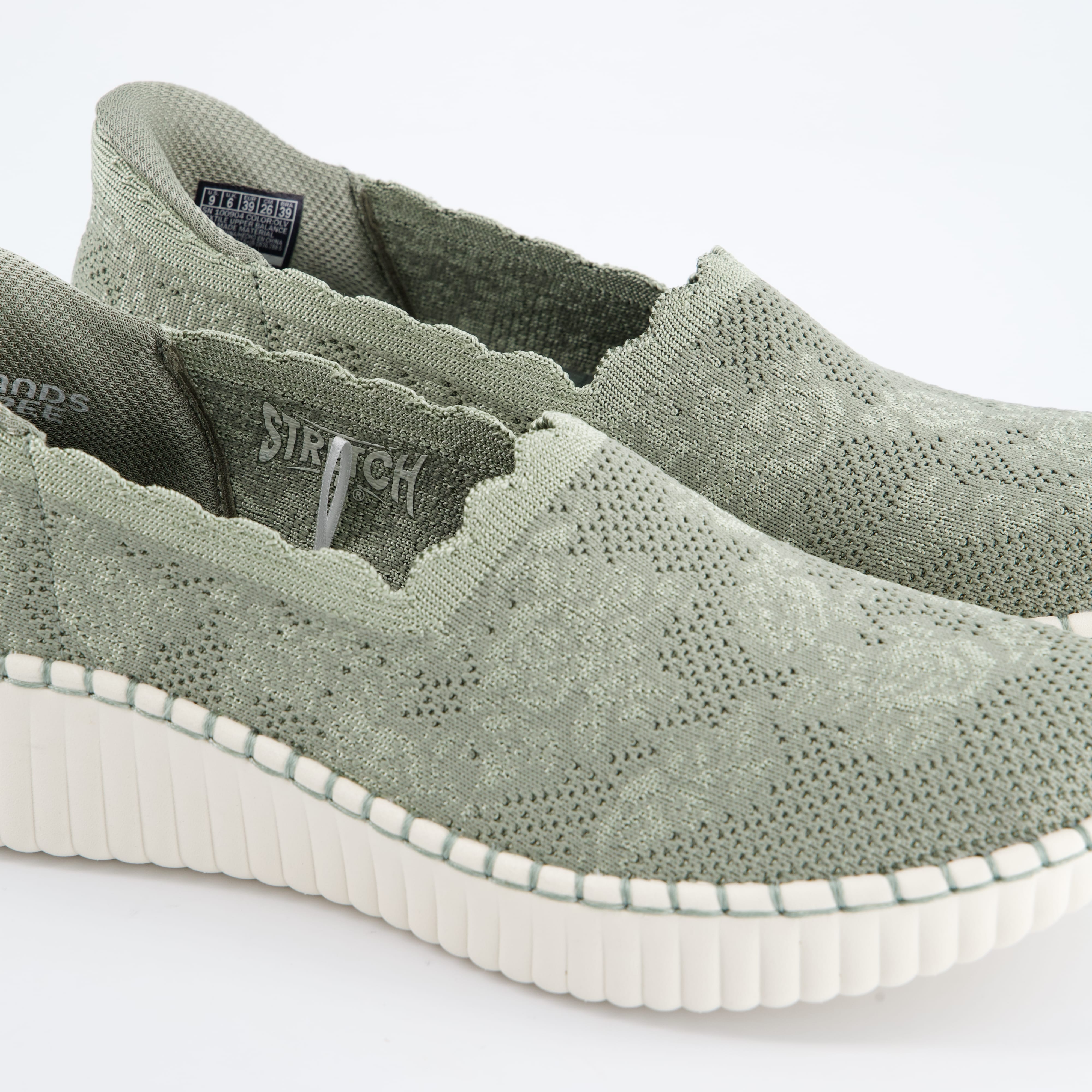 SKECHERS Damenschuhe - Slipper/Mokassins Slipper/Mokassins