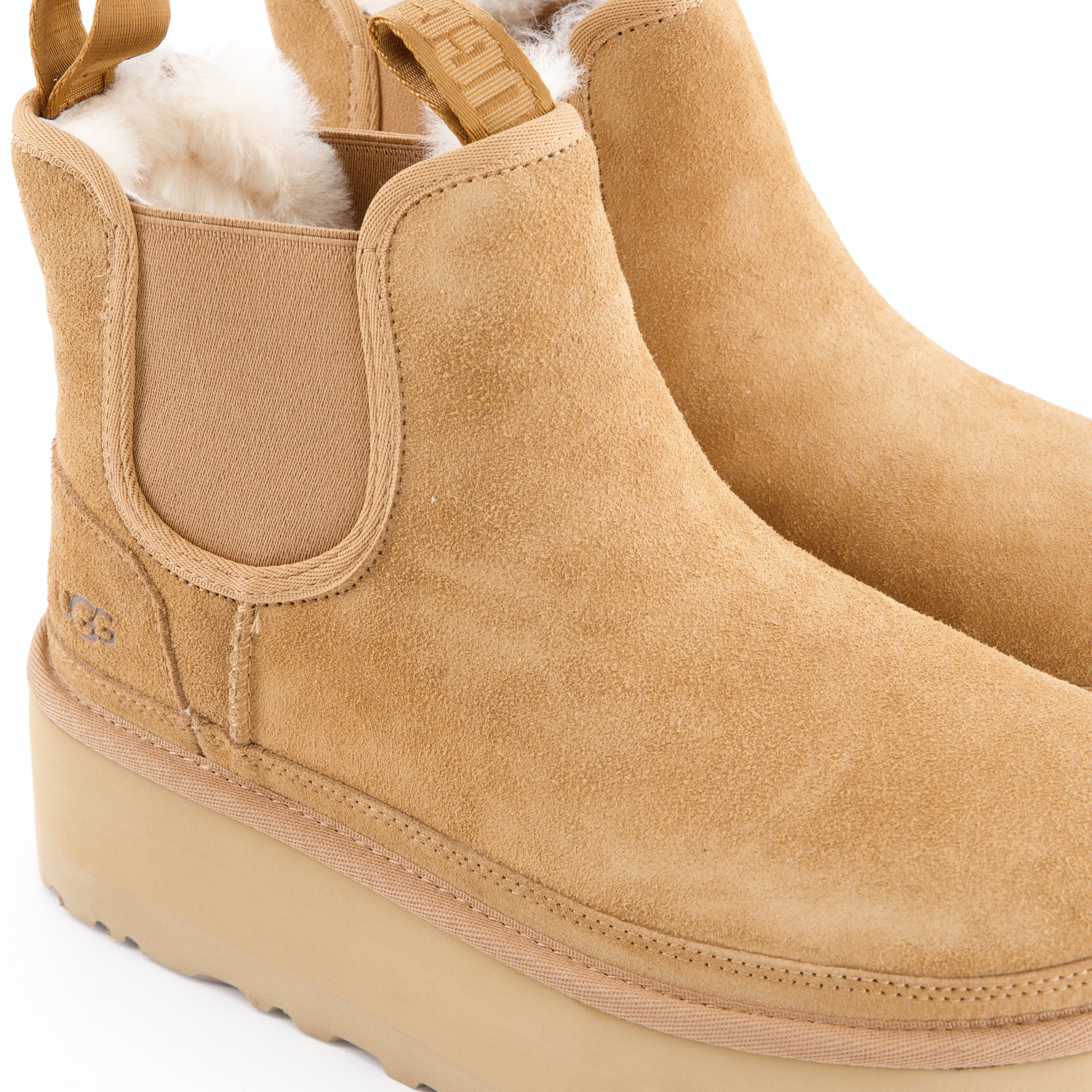 UGG D - Winterstiefel, W Neumel Platform Chelsea