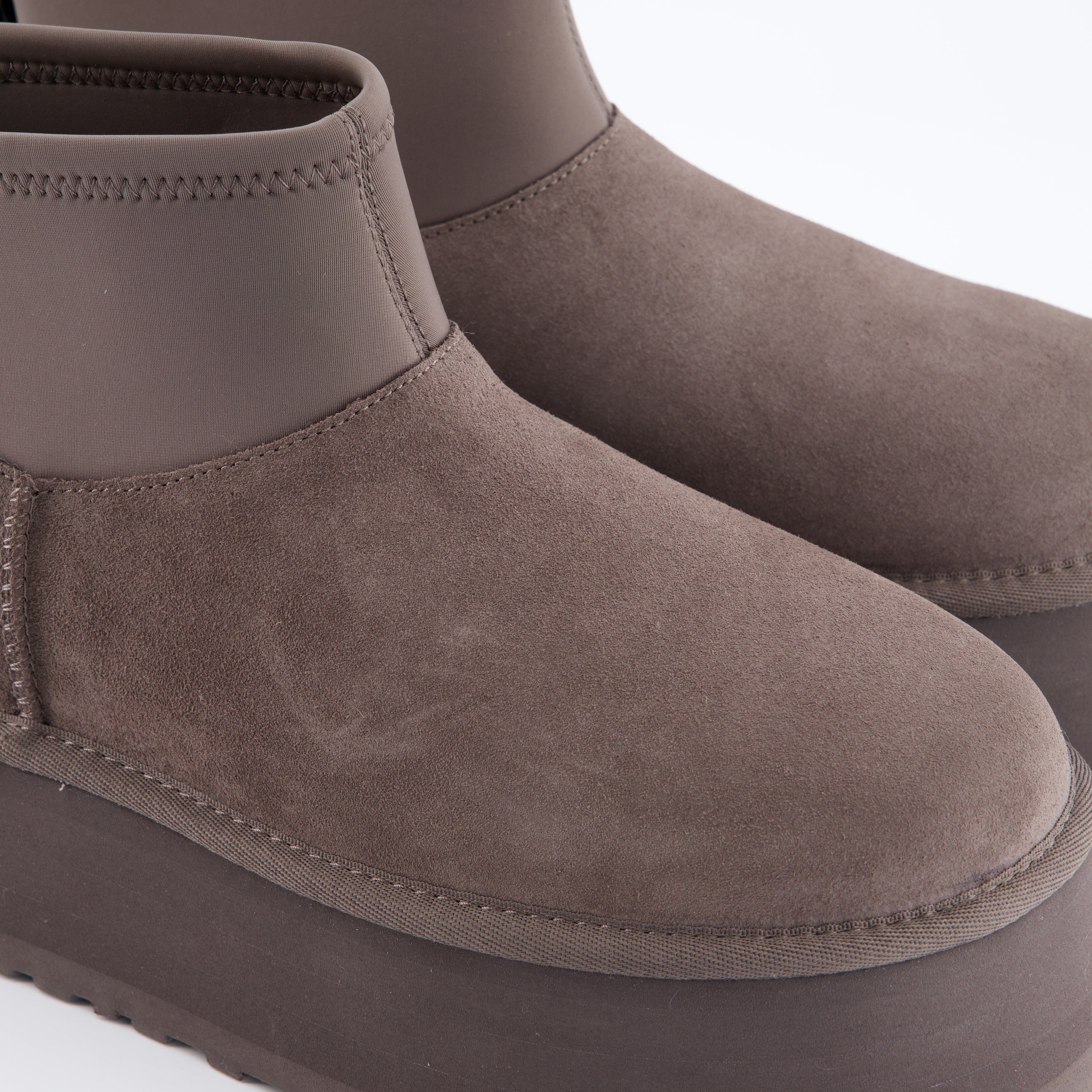 UGG Damenschuhe - Winterstiefel, Winterstiefel Classic Mini Dipper