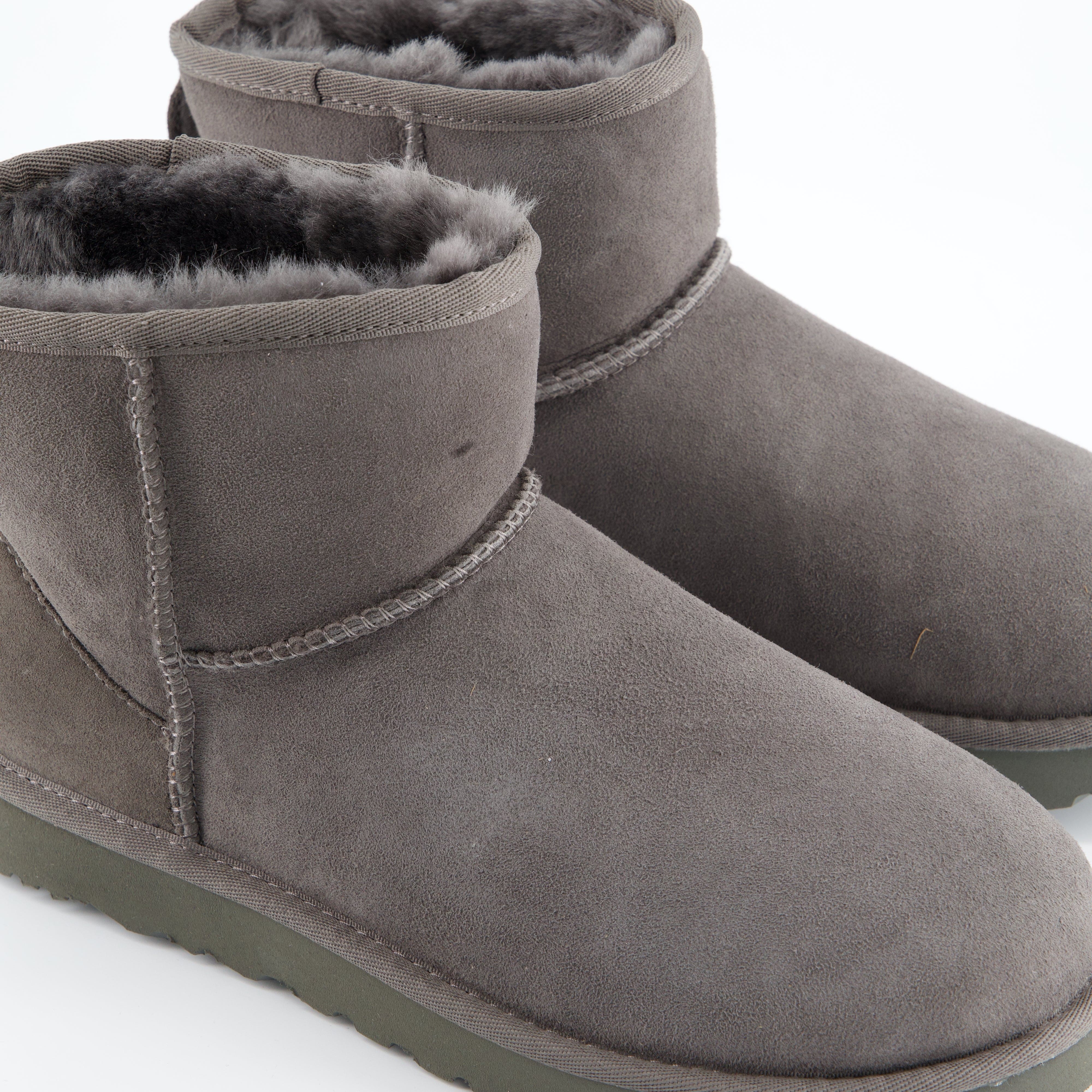 UGG Damenschuhe - Winterstiefel Winterstiefel Classic Mini II