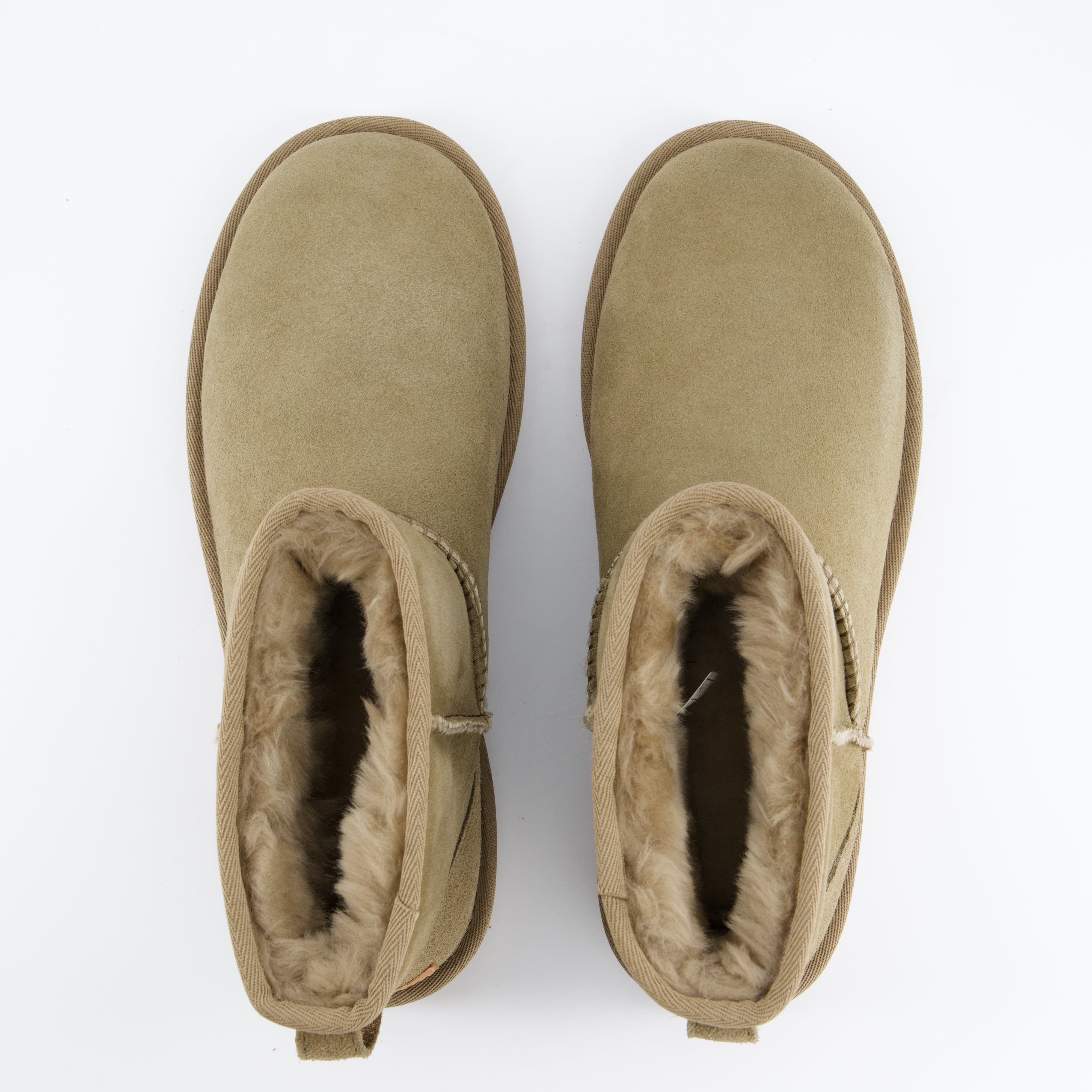 UGG Damenschuhe - Winterstiefel, Winterstiefel Classic Mini II