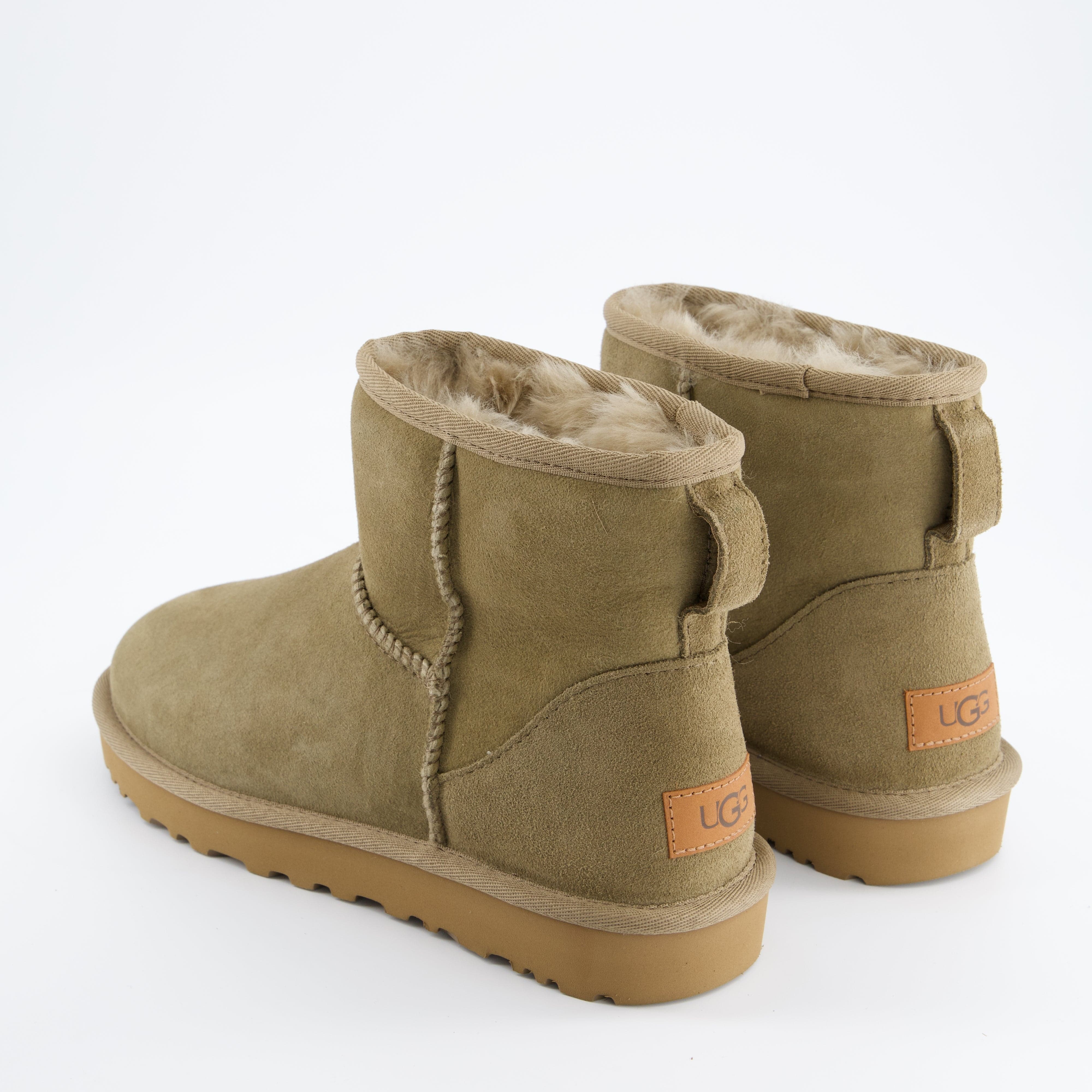 UGG Damenschuhe - Winterstiefel, Winterstiefel Classic Mini II