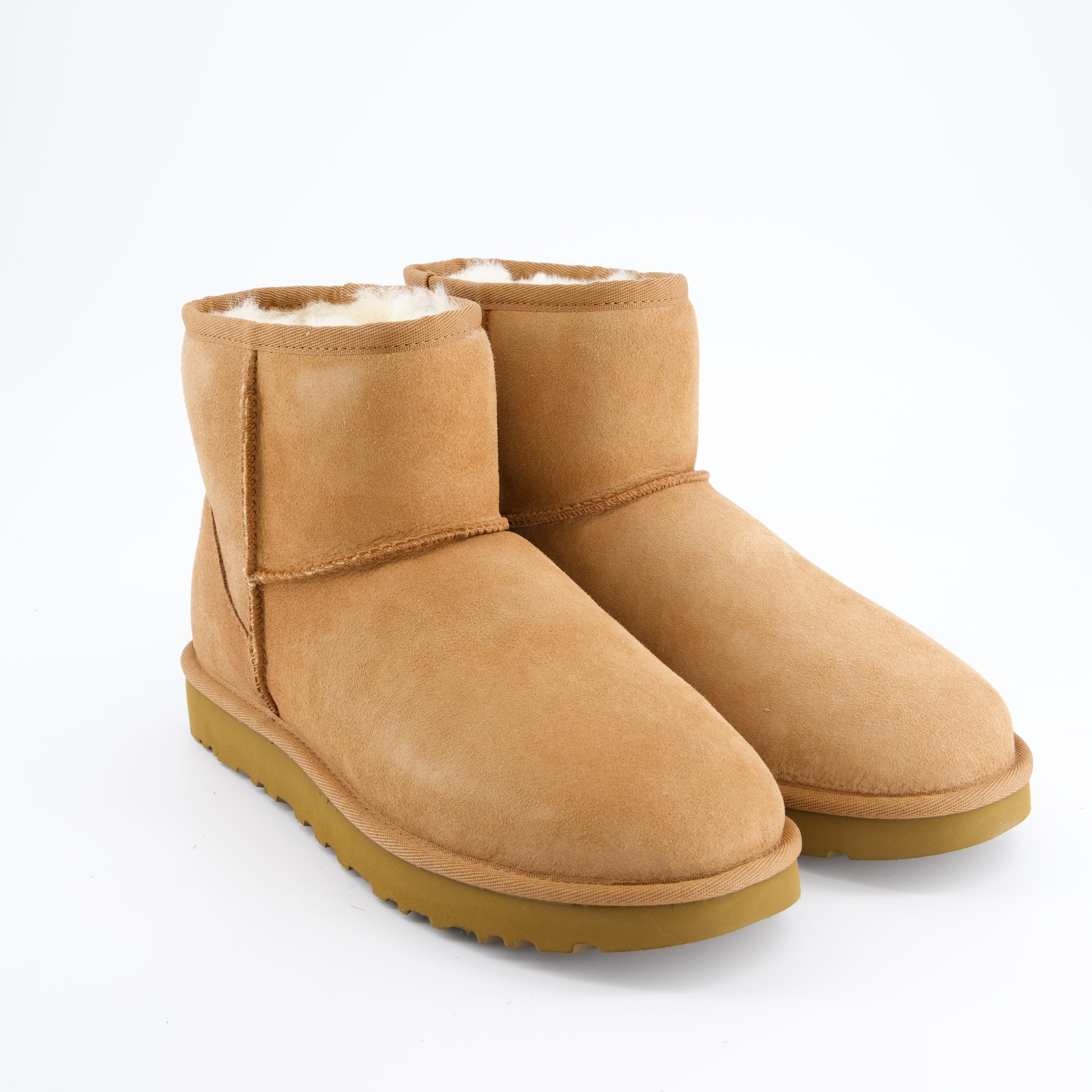 UGG Damenschuhe - Winterstiefel, Winterstiefel Classic Mini II