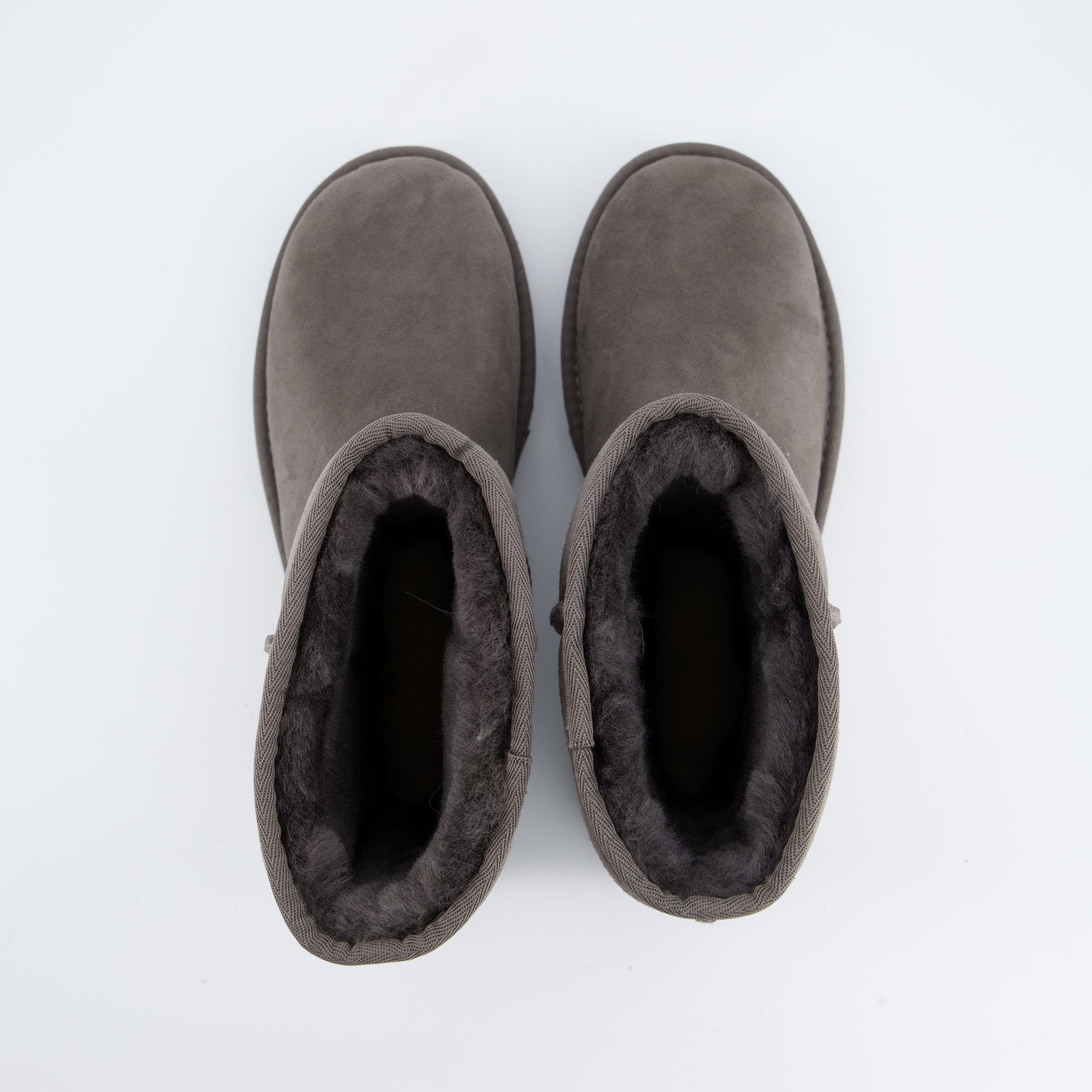 UGG Damenschuhe - Winterstiefel Winterstiefel Classic Short II