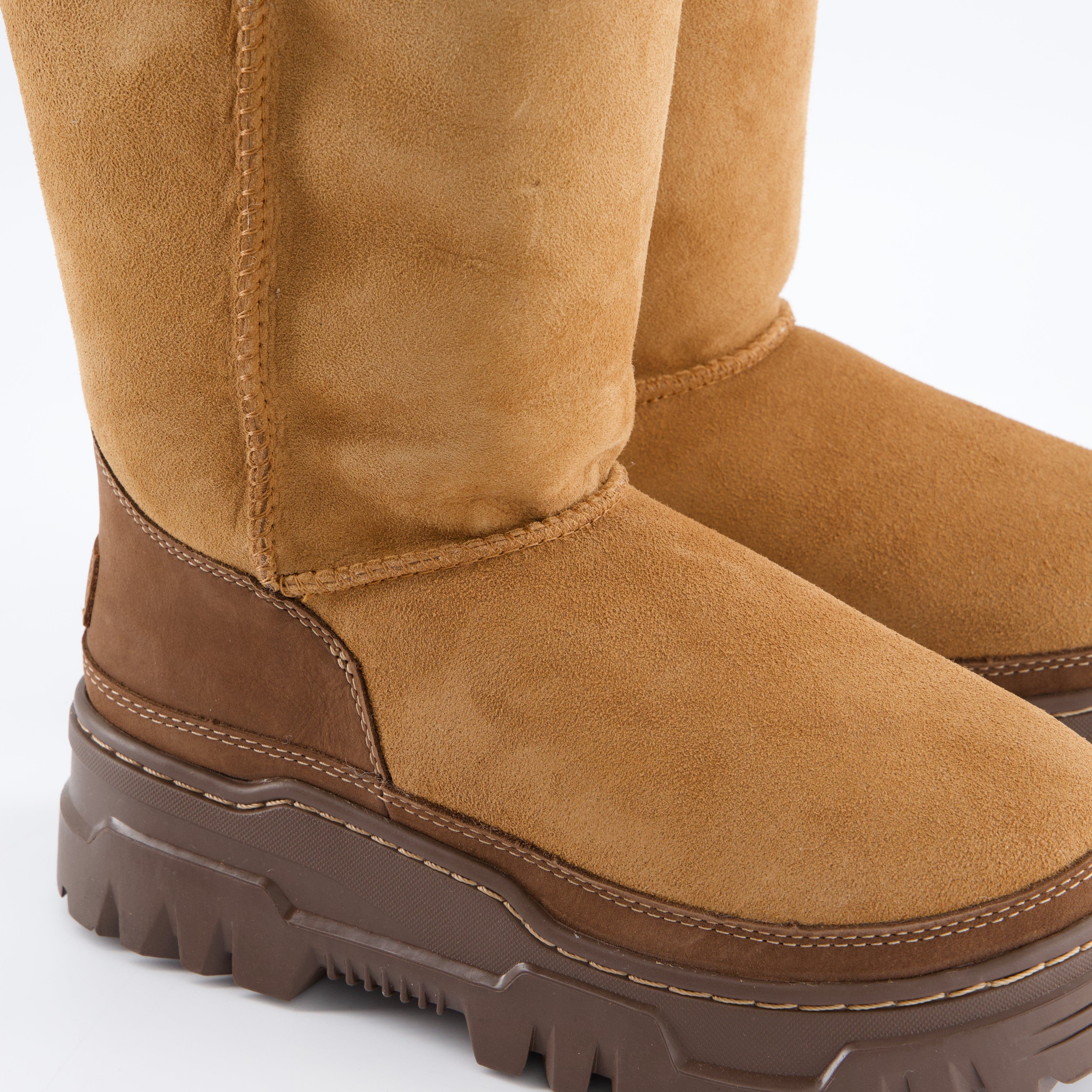 UGG Damenschuhe - Winterstiefel, Winterstiefel Classic Tall Trailgazer
