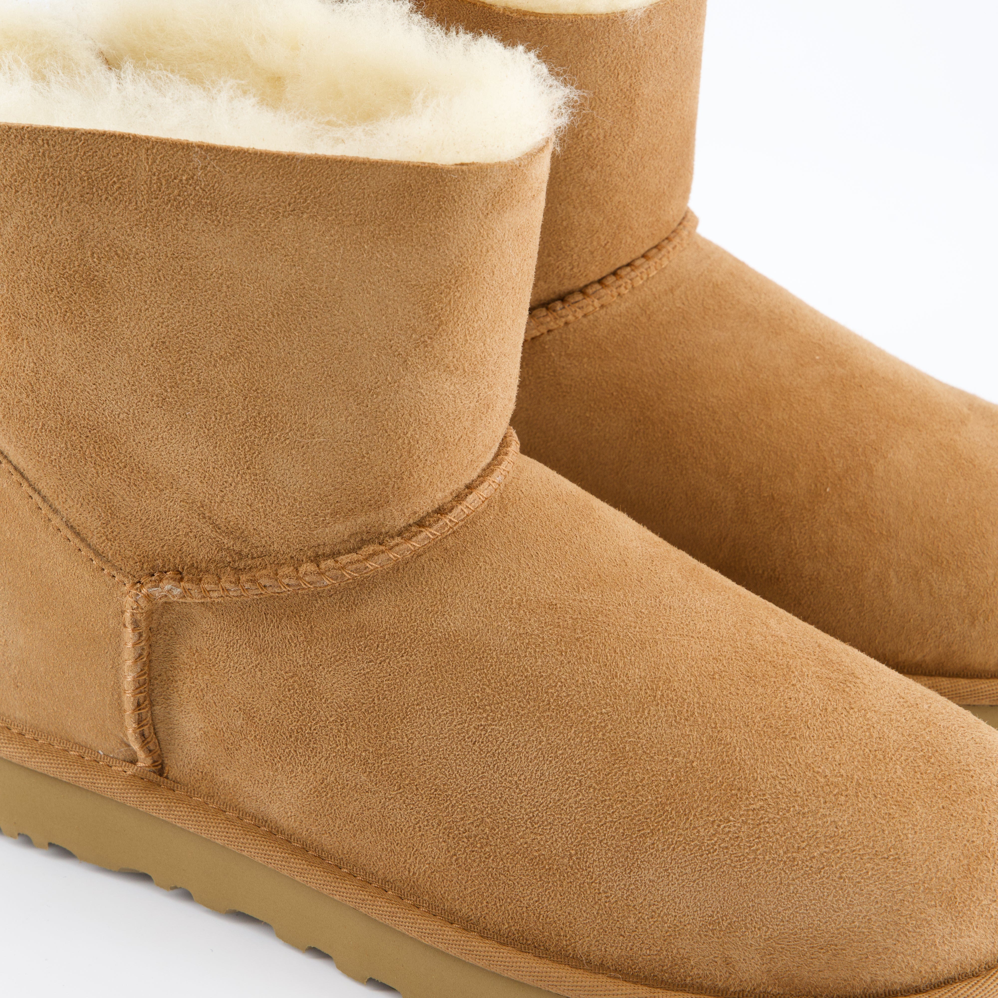UGG Damenschuhe - Winterstiefel Winterstiefel Mini Bailey Bow II