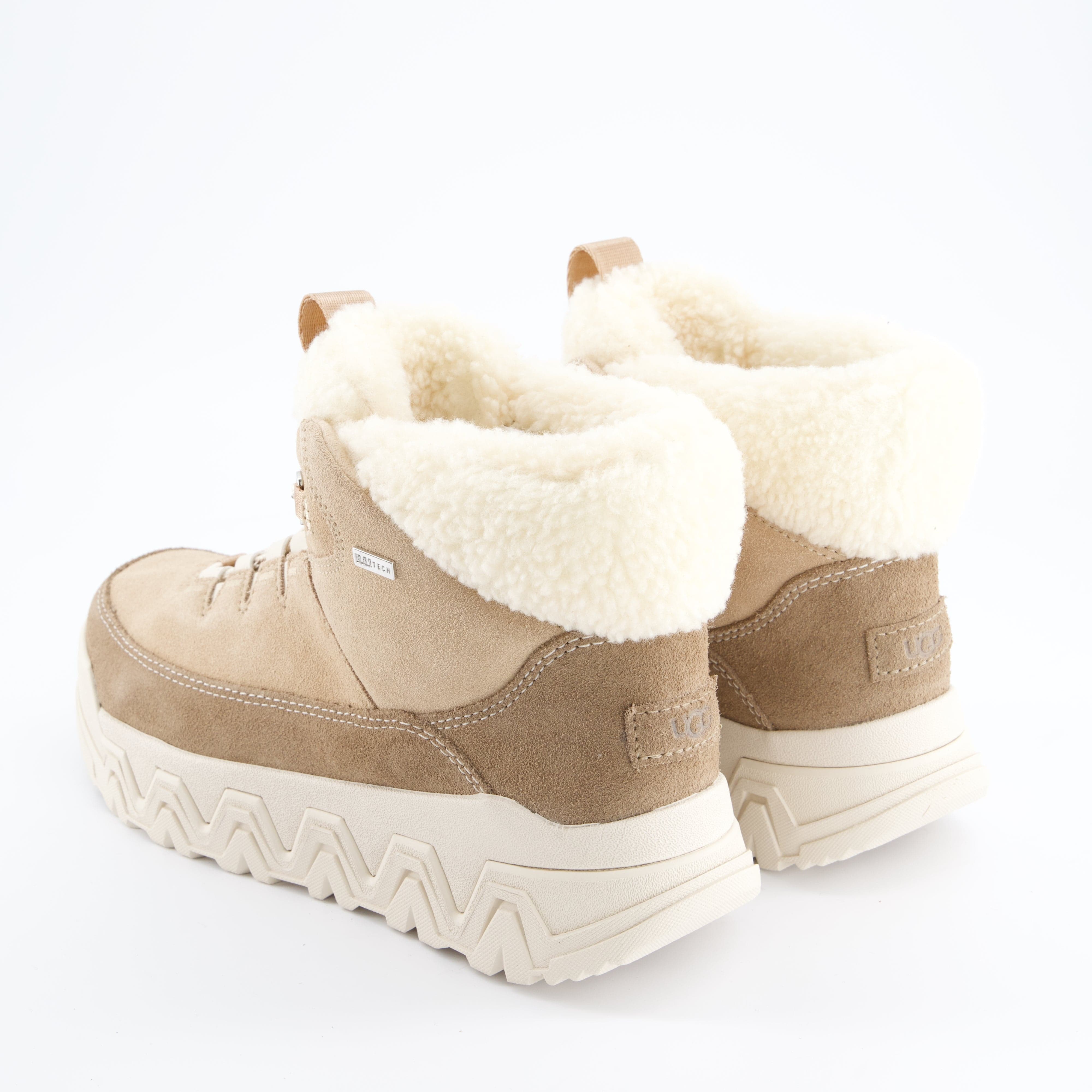 UGG Damenschuhe - Winterstiefel, Winterstiefel Terre Trail Cozy Lace