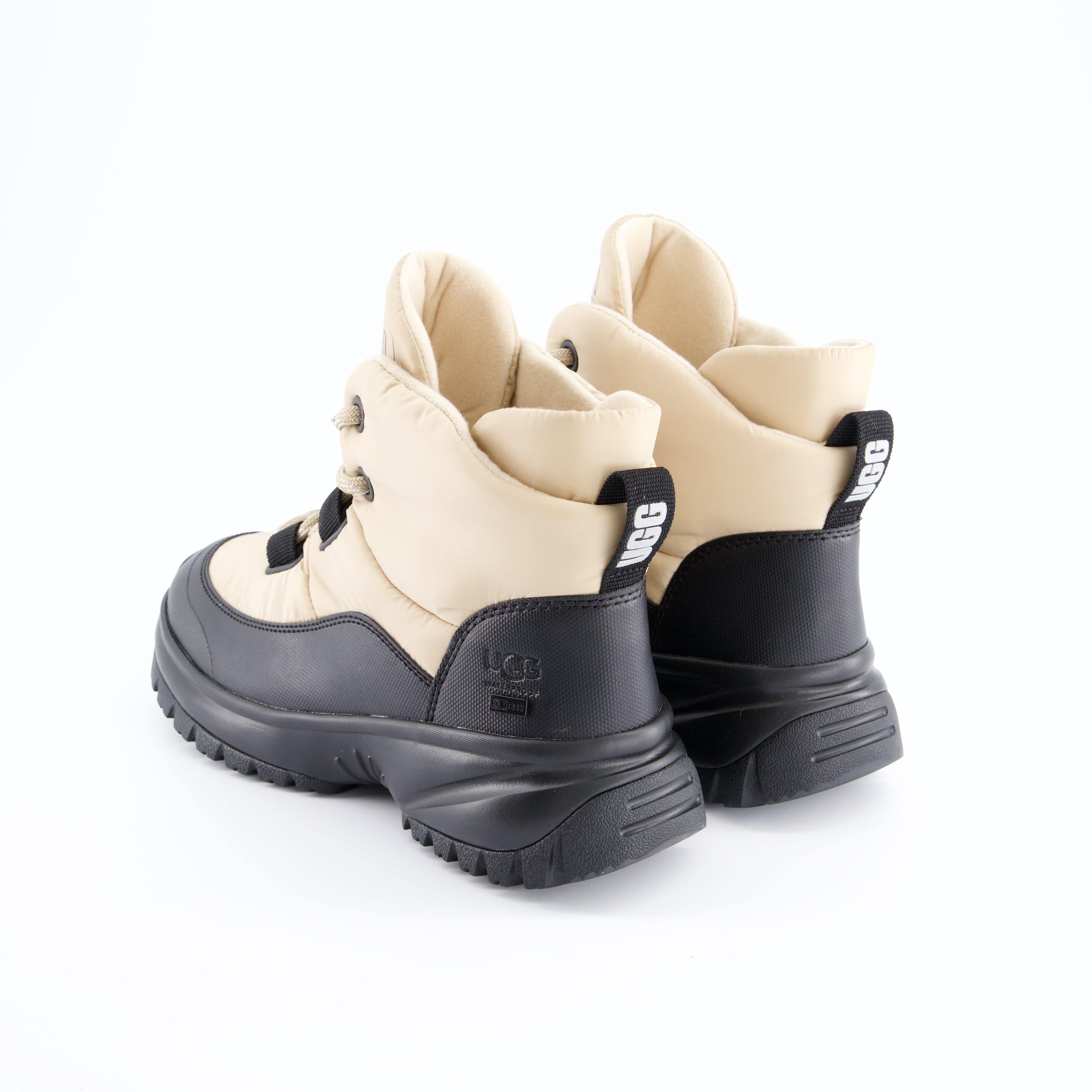 UGG Damenschuhe - Winterstiefel, Winterstiefel Yose Puffer Lace