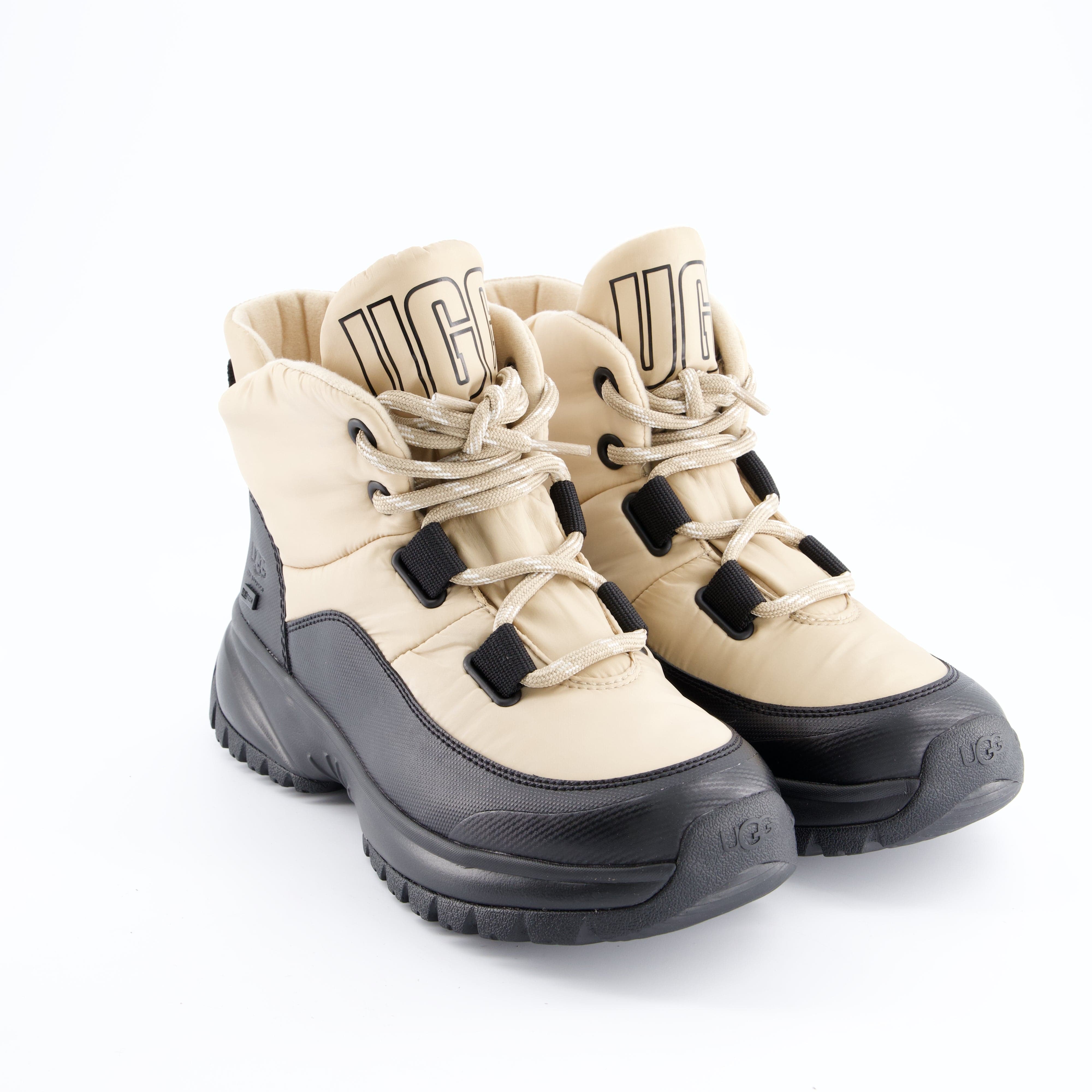 UGG Damenschuhe - Winterstiefel, Winterstiefel Yose Puffer Lace