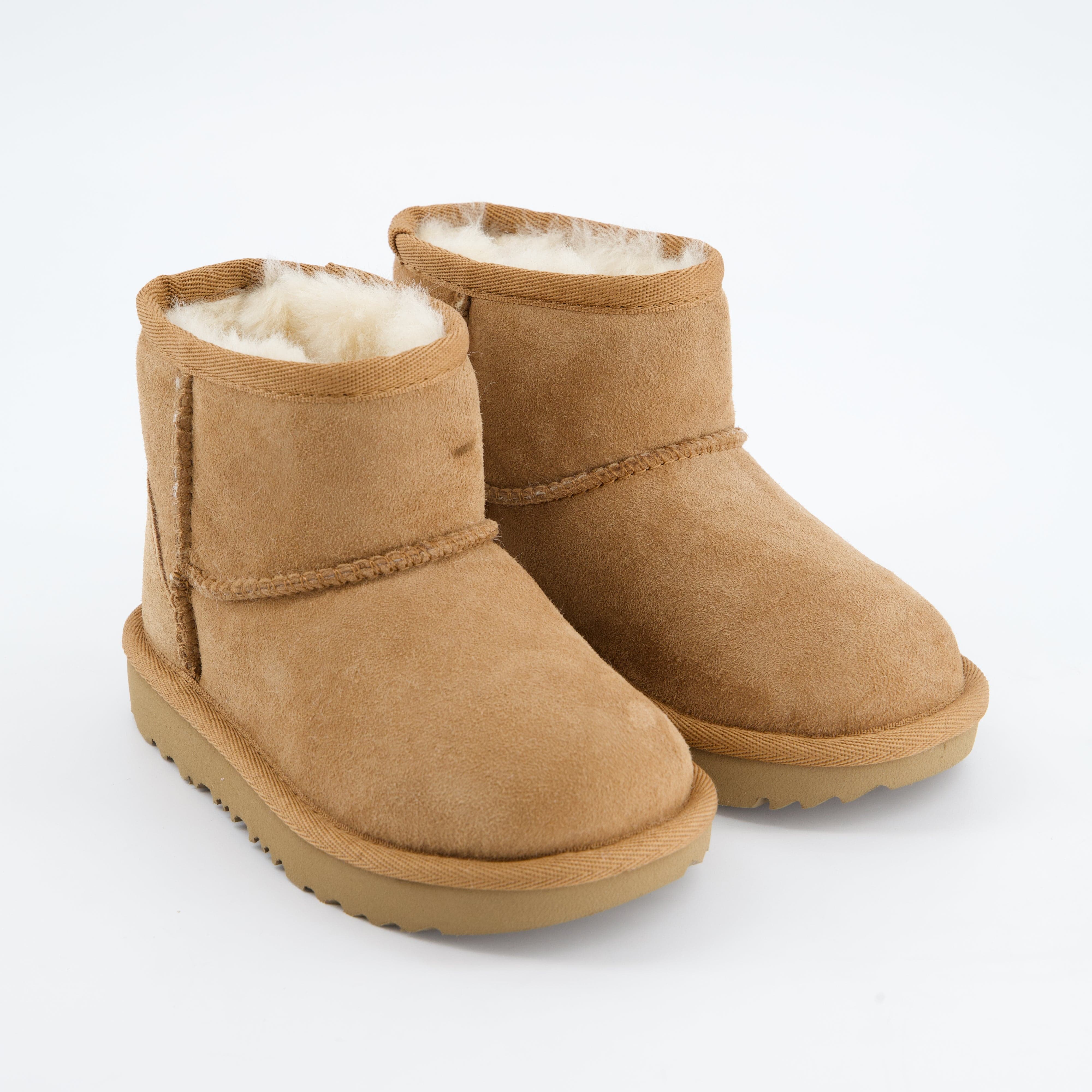 UGG Mädchenschuhe - Winterstiefel Winterstiefel Classic Mini II