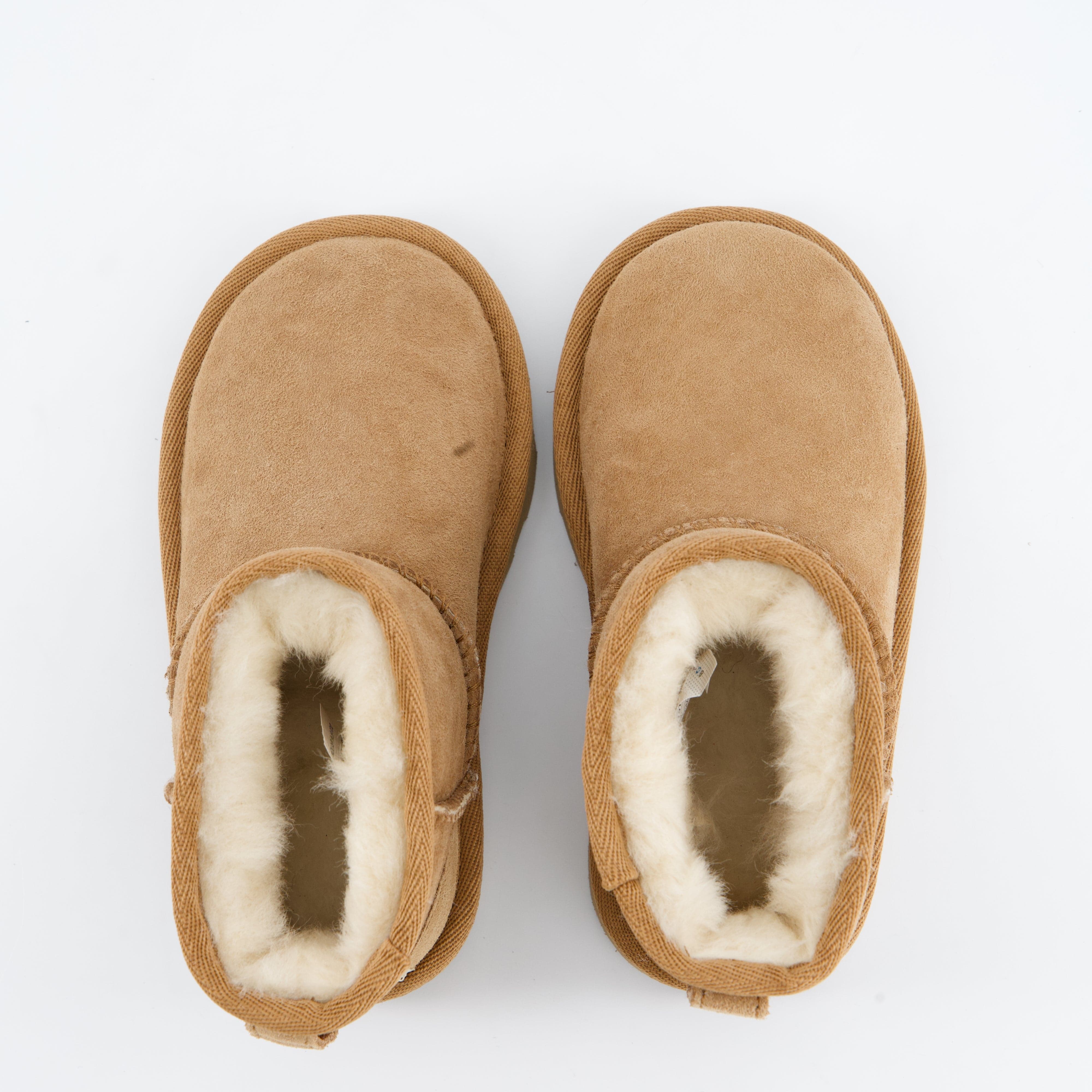 UGG Mädchenschuhe - Winterstiefel Winterstiefel Classic Mini II